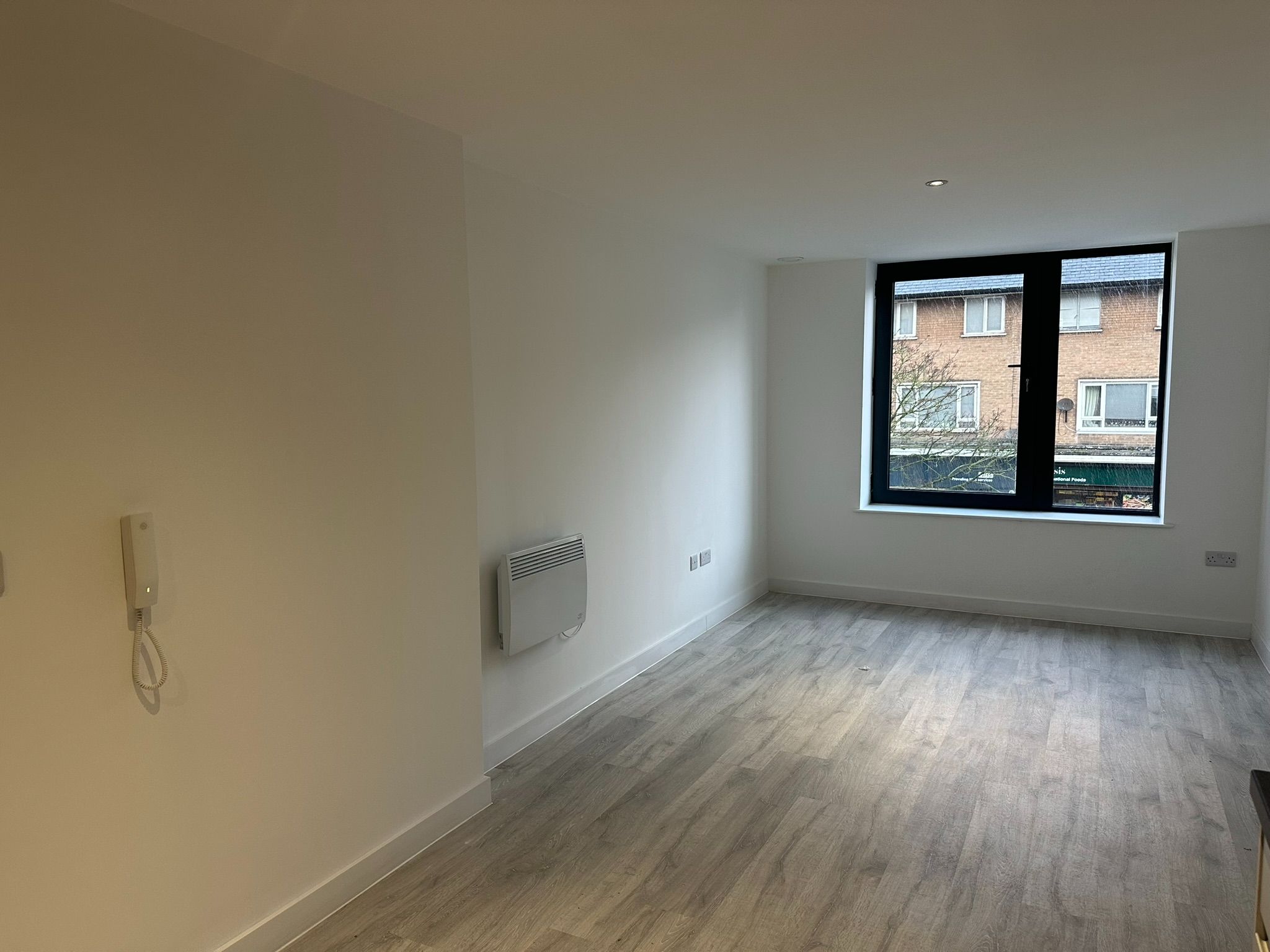 2 bedroom apartment flat/apartment To Let in Manchester - Photograph 4.