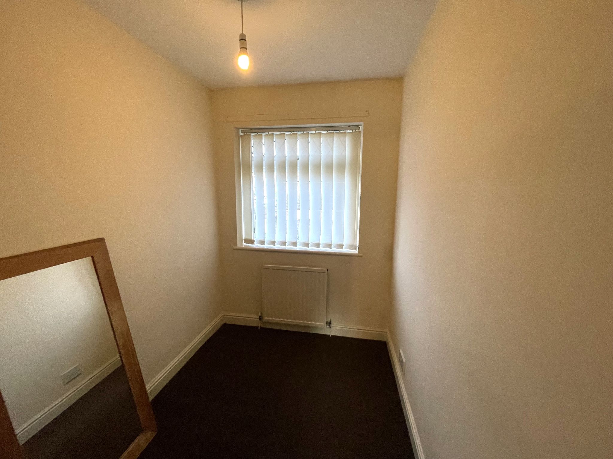 3 bedroom mid terraced house For Sale in Manchester - Photograph 11.