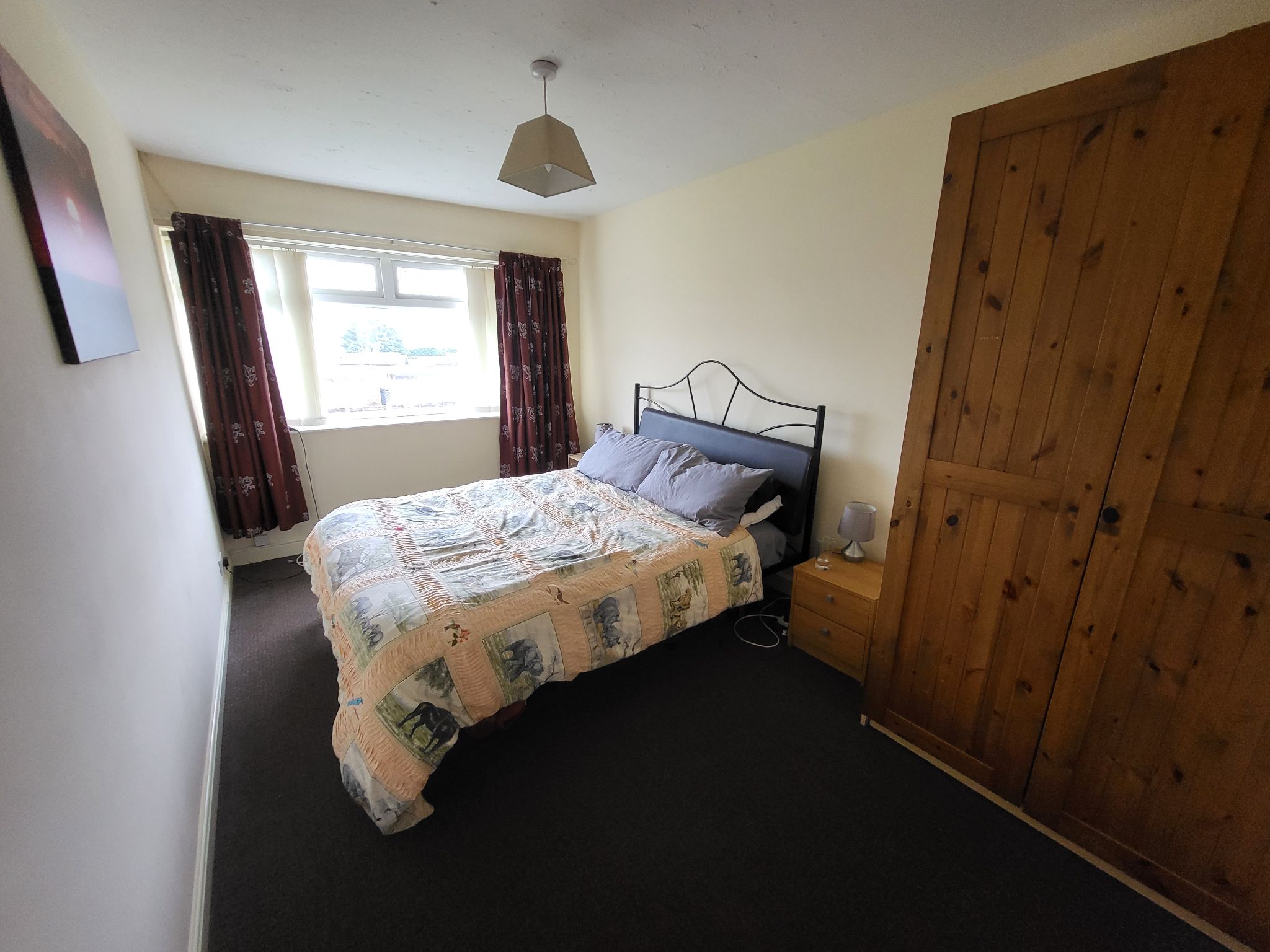 3 bedroom mid terraced house For Sale in Manchester - Photograph 7.