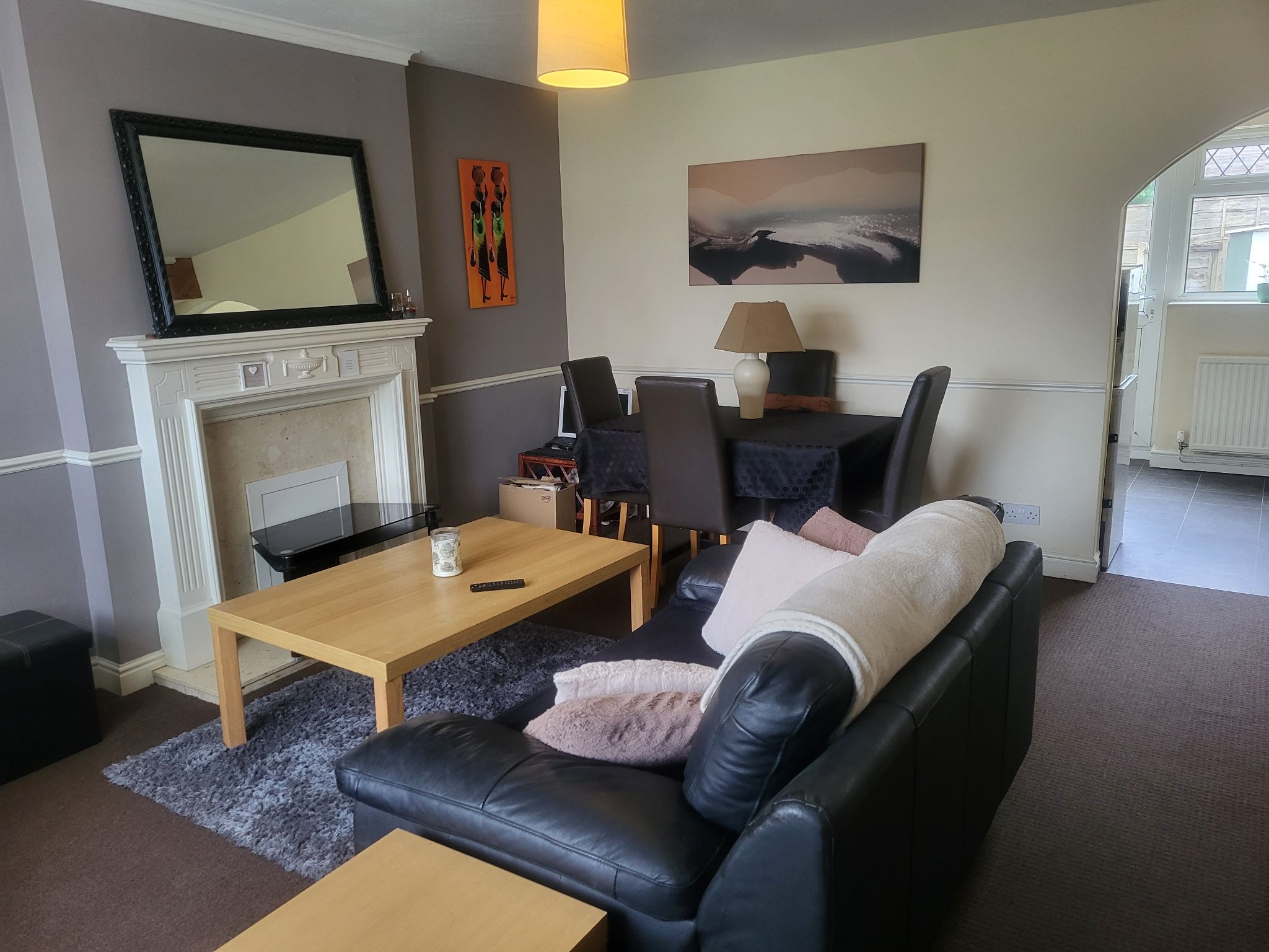 3 bedroom mid terraced house For Sale in Manchester - Photograph 2.