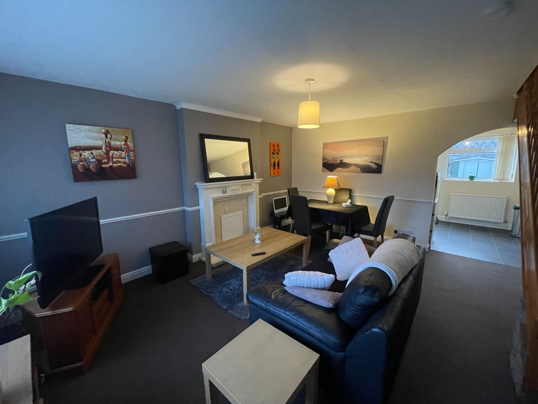 3 bedroom mid terraced house For Sale in Manchester - Property photograph.