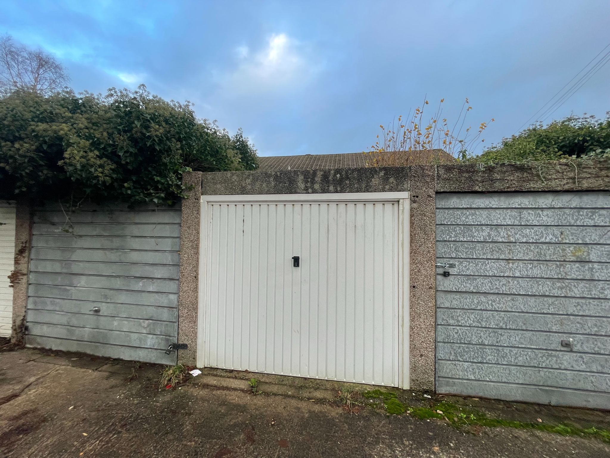 3 bedroom mid terraced house For Sale in Manchester - Photograph 16.