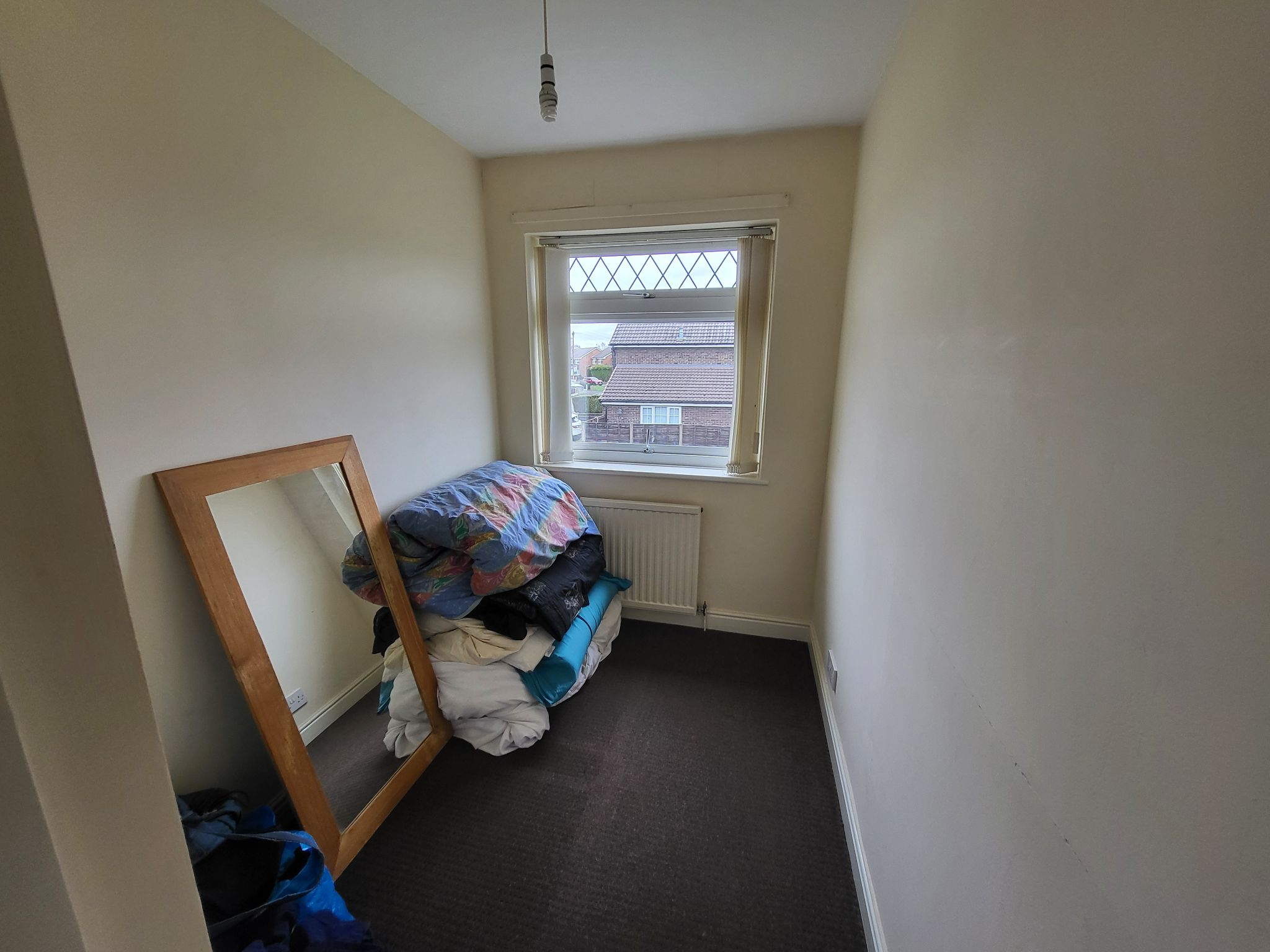 3 bedroom mid terraced house For Sale in Manchester - Photograph 9.