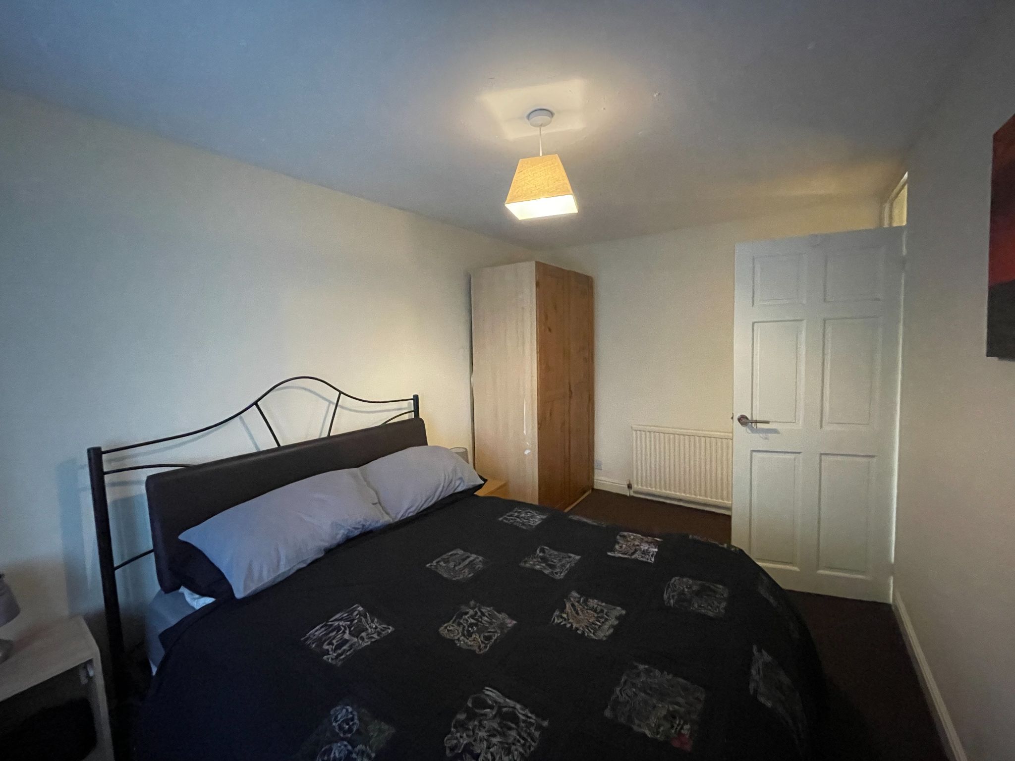 3 bedroom mid terraced house For Sale in Manchester - Photograph 8.