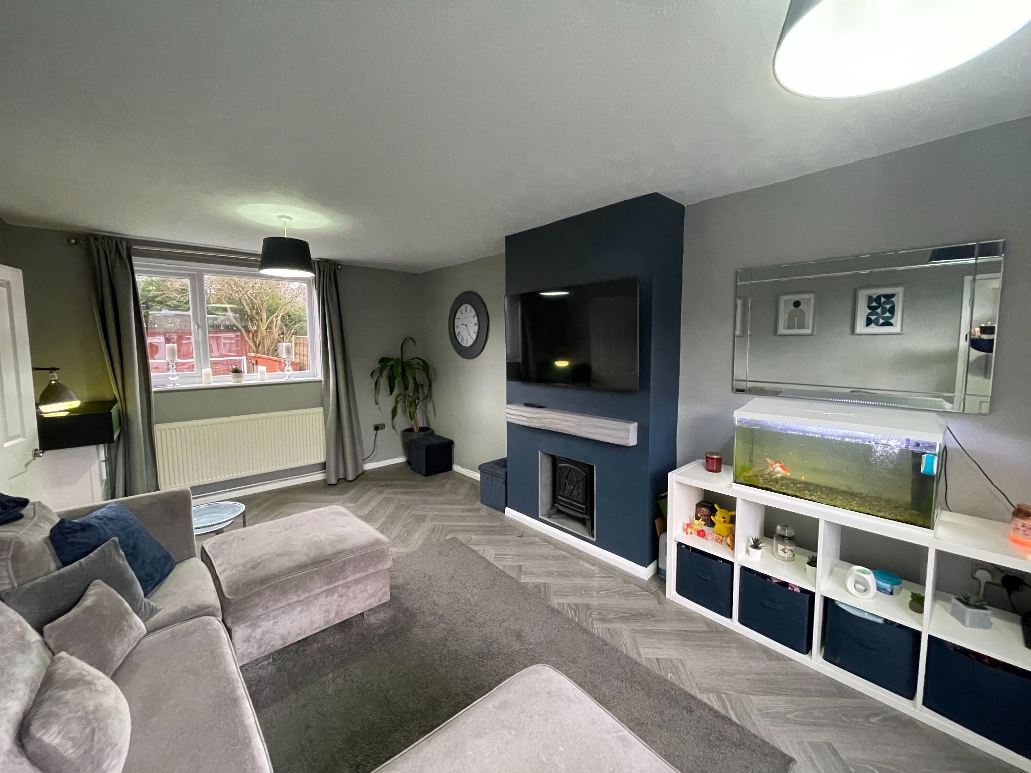 3 bedroom barn conversion house For Sale in Manchester - Photograph 5.