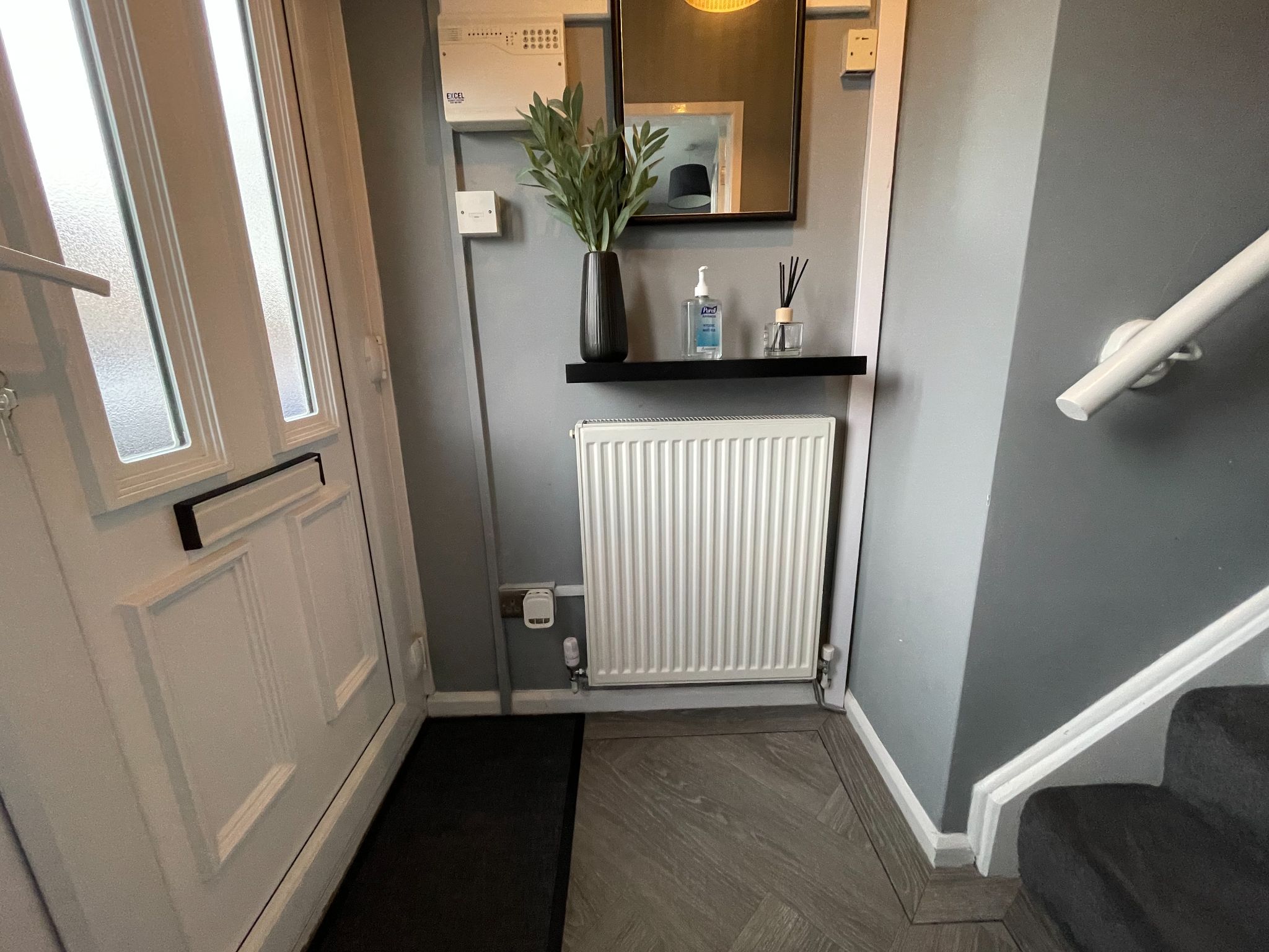 3 bedroom barn conversion house For Sale in Manchester - Property photograph.