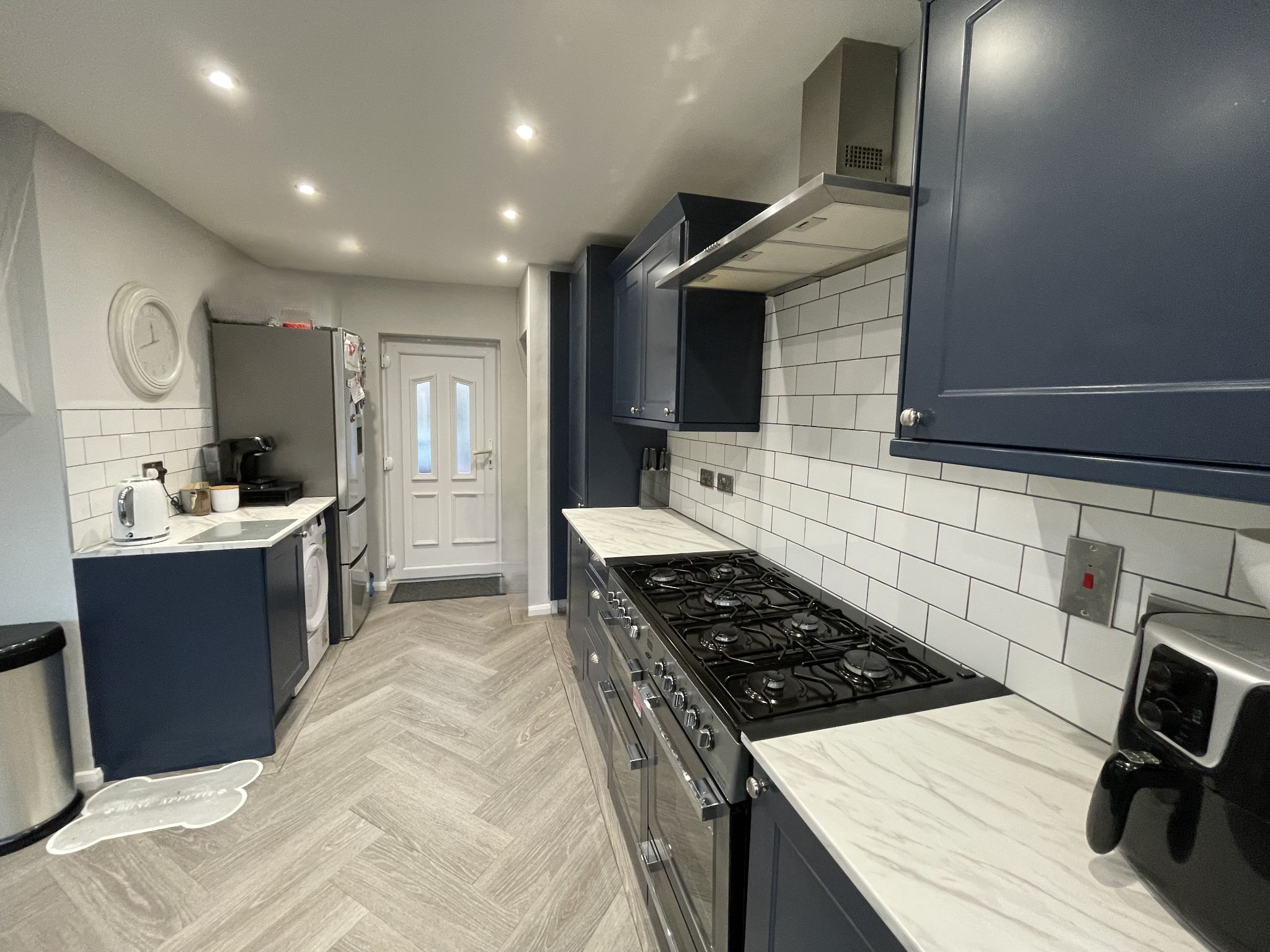 3 bedroom barn conversion house For Sale in Manchester - Property photograph.