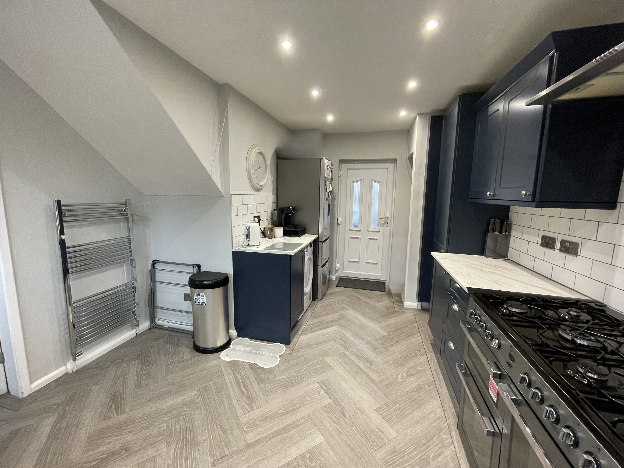 3 bedroom barn conversion house For Sale in Manchester - Photograph 11.