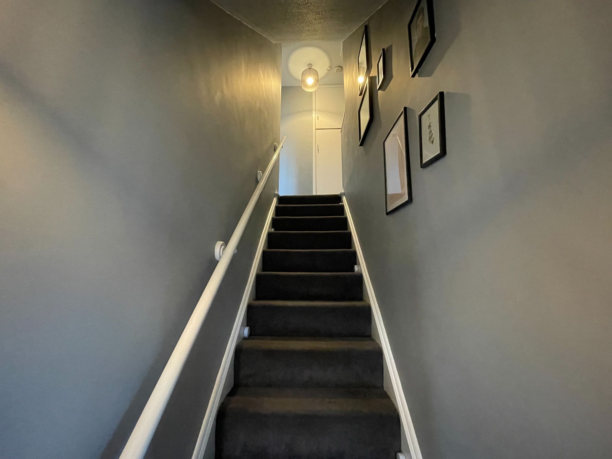 3 bedroom barn conversion house For Sale in Manchester - Photograph 12.