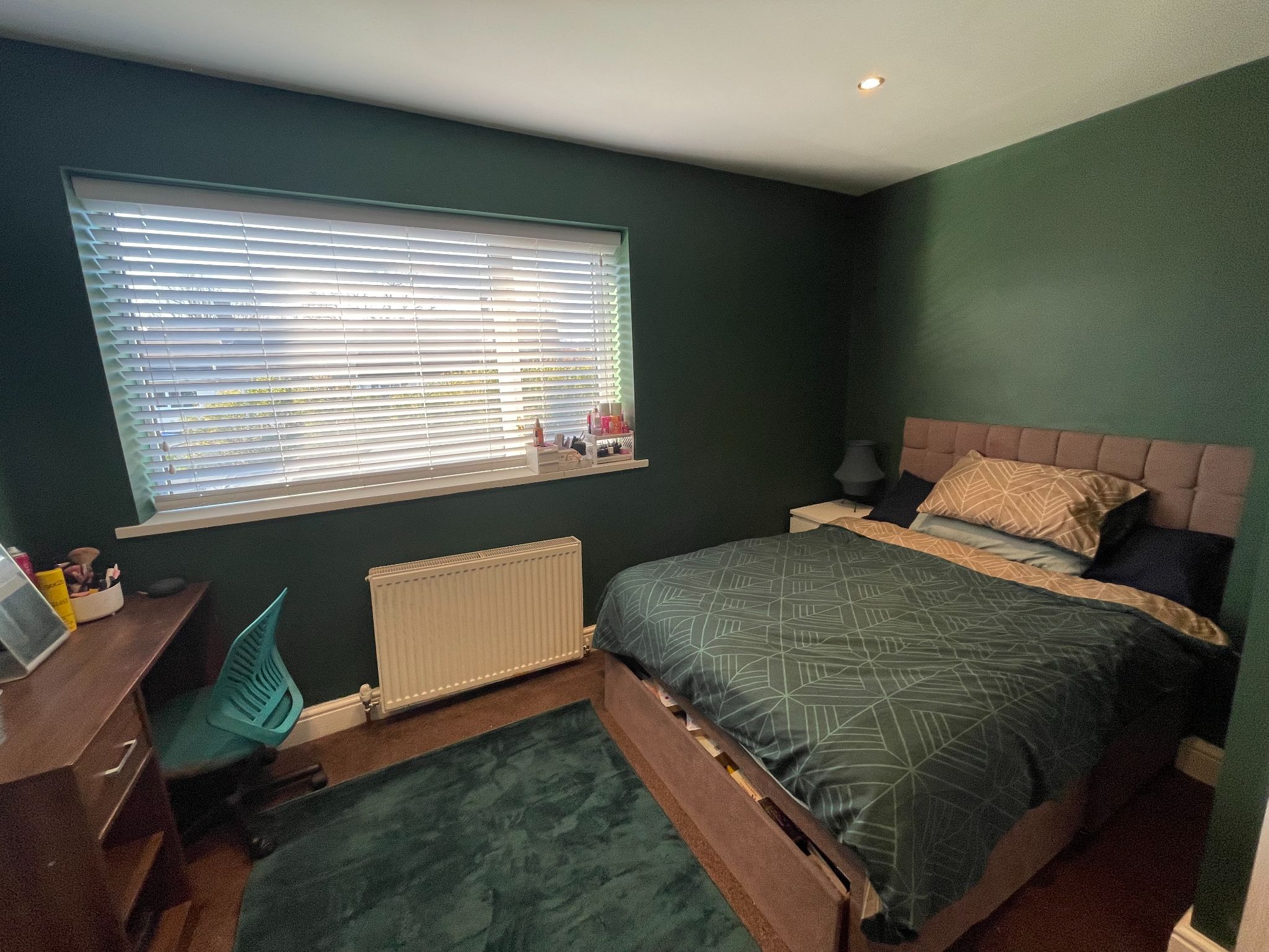 4 bedroom semi-detached house For Sale in Manchester - Photograph 21.
