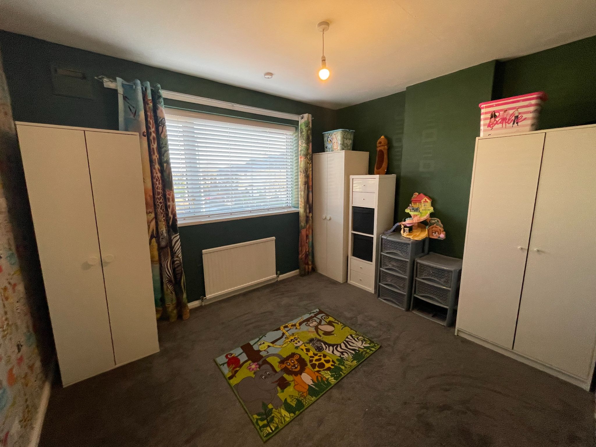 4 bedroom semi-detached house For Sale in Manchester - Photograph 19.