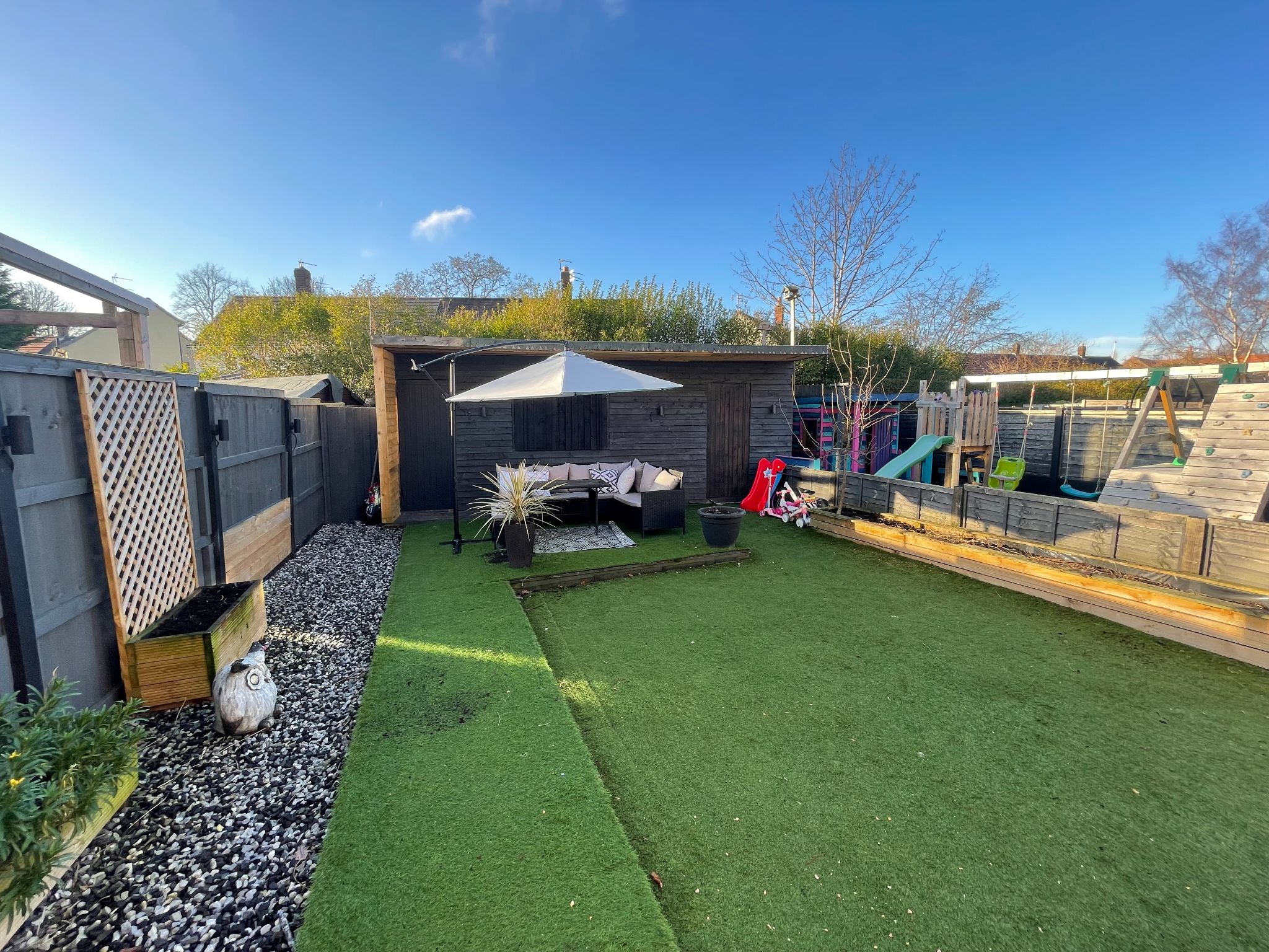 4 bedroom semi-detached house For Sale in Manchester - Photograph 24.