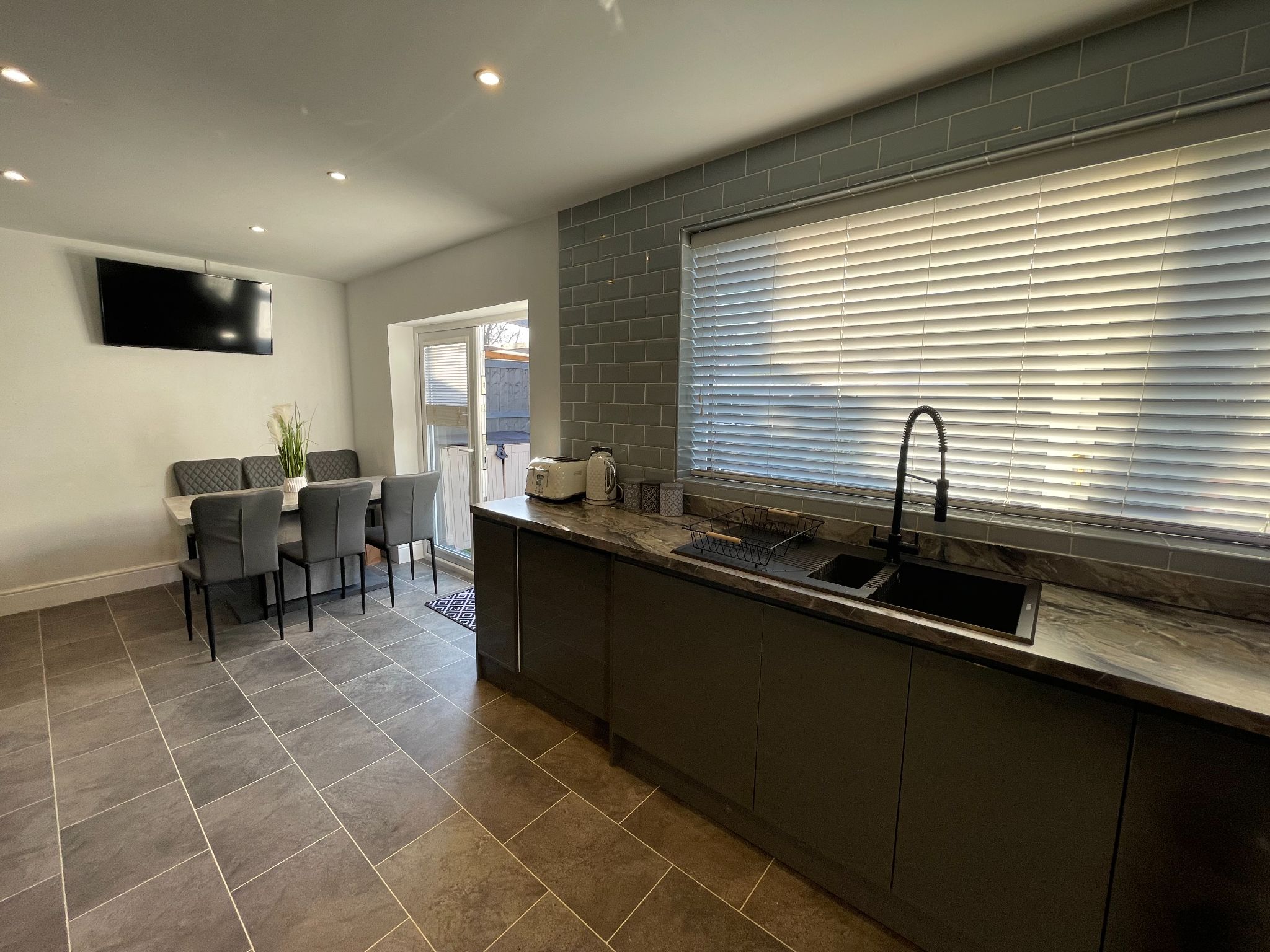 4 bedroom semi-detached house For Sale in Manchester - Photograph 11.