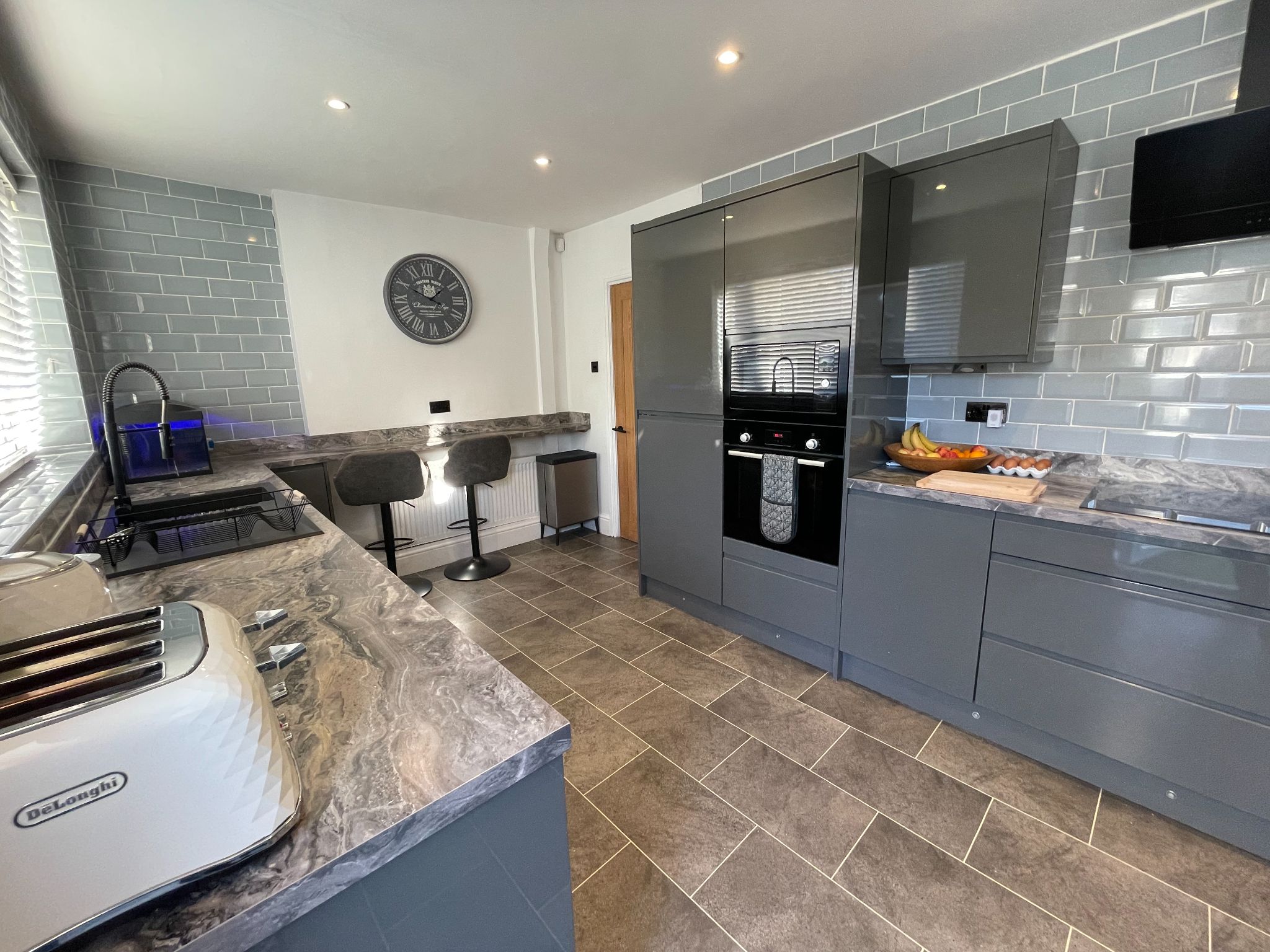 4 bedroom semi-detached house For Sale in Manchester - Photograph 9.