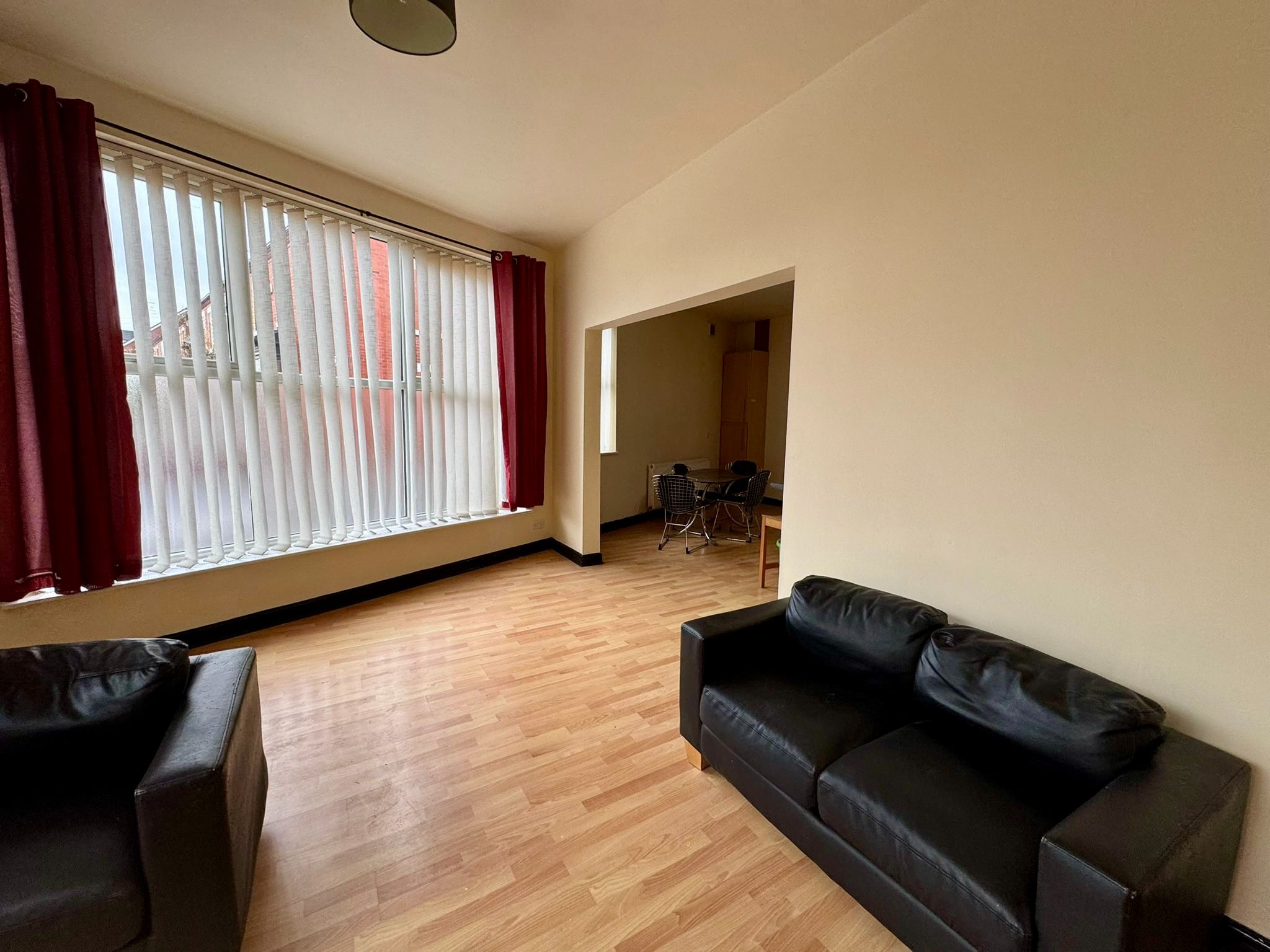 3 bedroom end terraced house To Let in Manchester - Photograph 4.