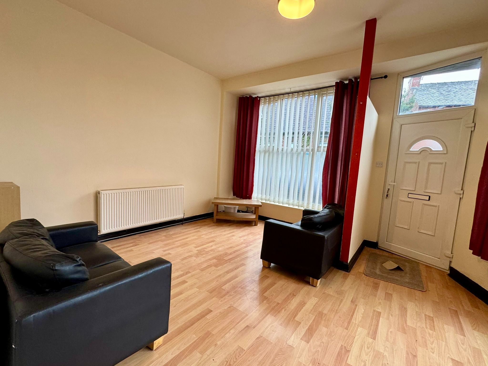 3 bedroom end terraced house To Let in Manchester - Photograph 5.