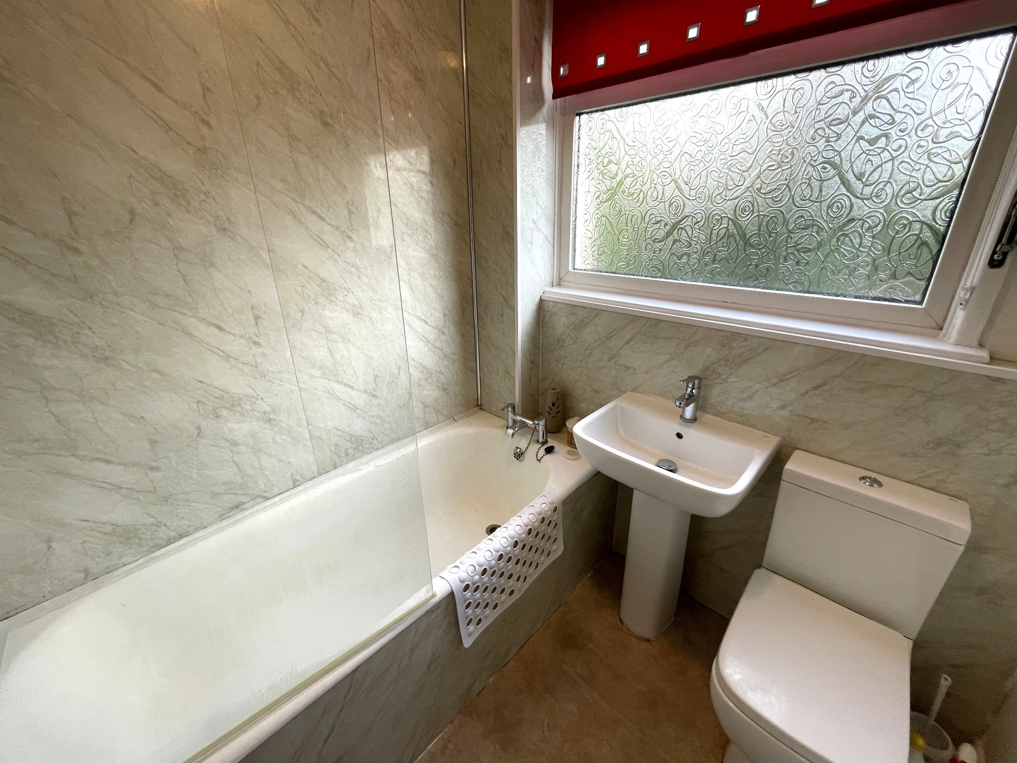 3 bedroom semi-detached house For Sale in Manchester - Photograph 14.