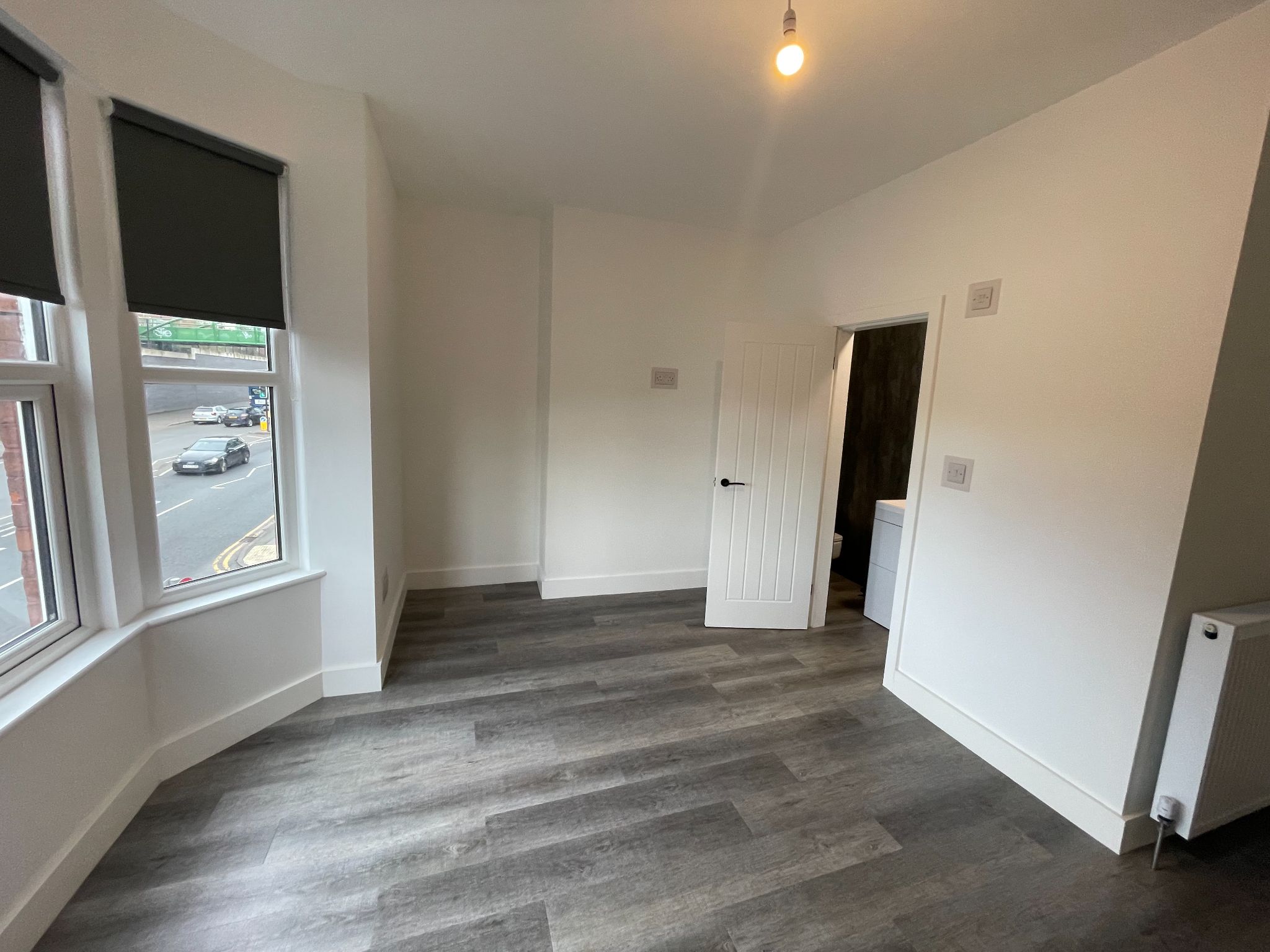 6 bedroom end terraced house For Sale in Manchester - Photograph 15.
