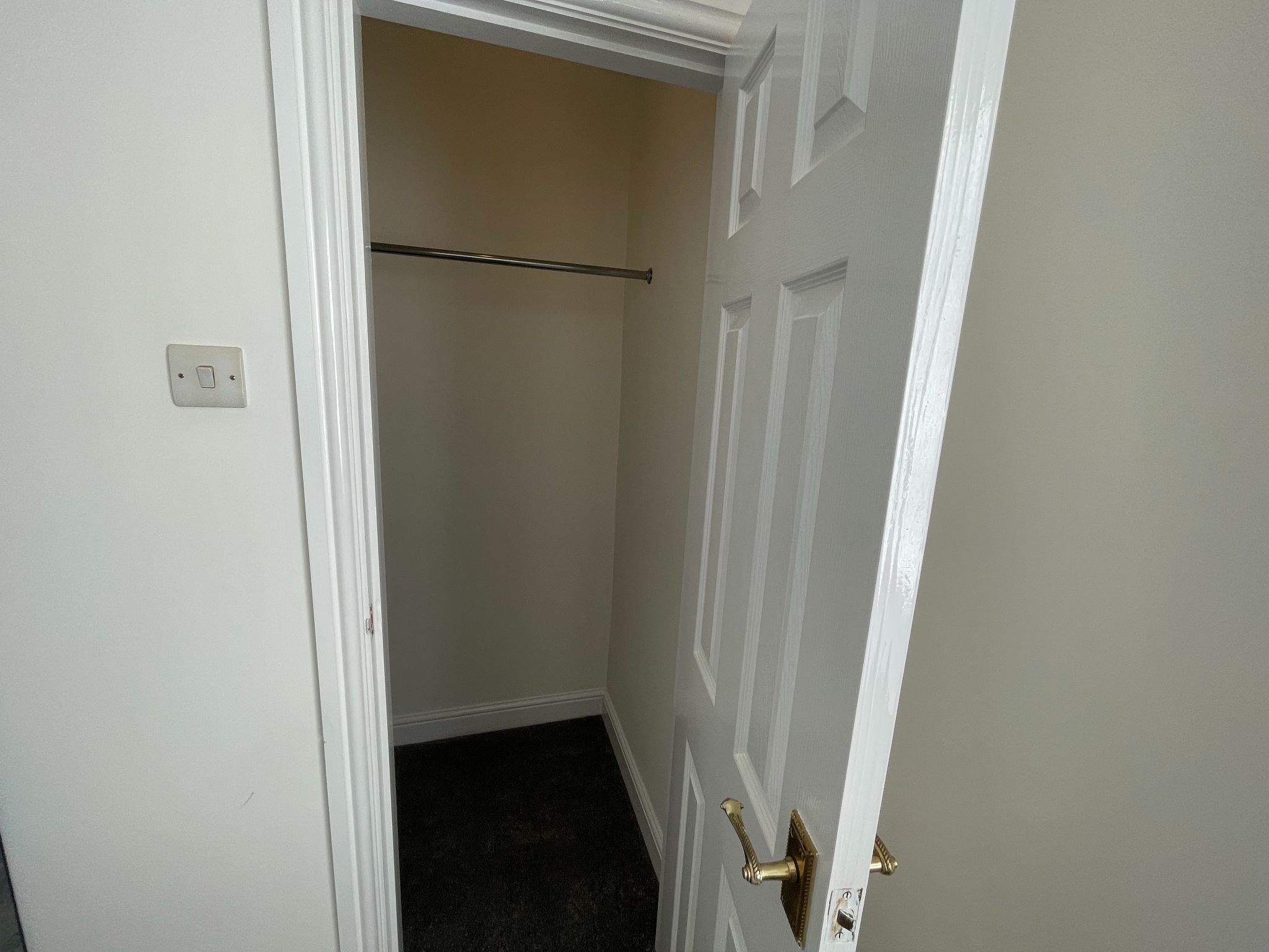 3 bedroom mid terraced house For Sale in Manchester - Photograph 16.