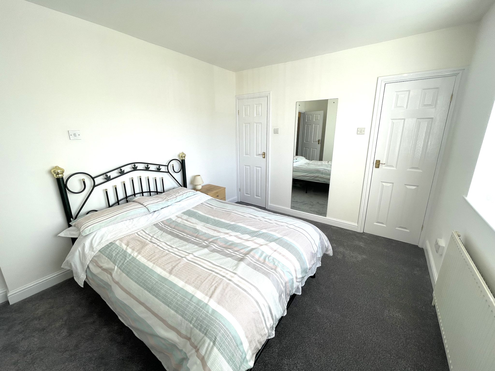 3 bedroom mid terraced house For Sale in Manchester - Photograph 14.