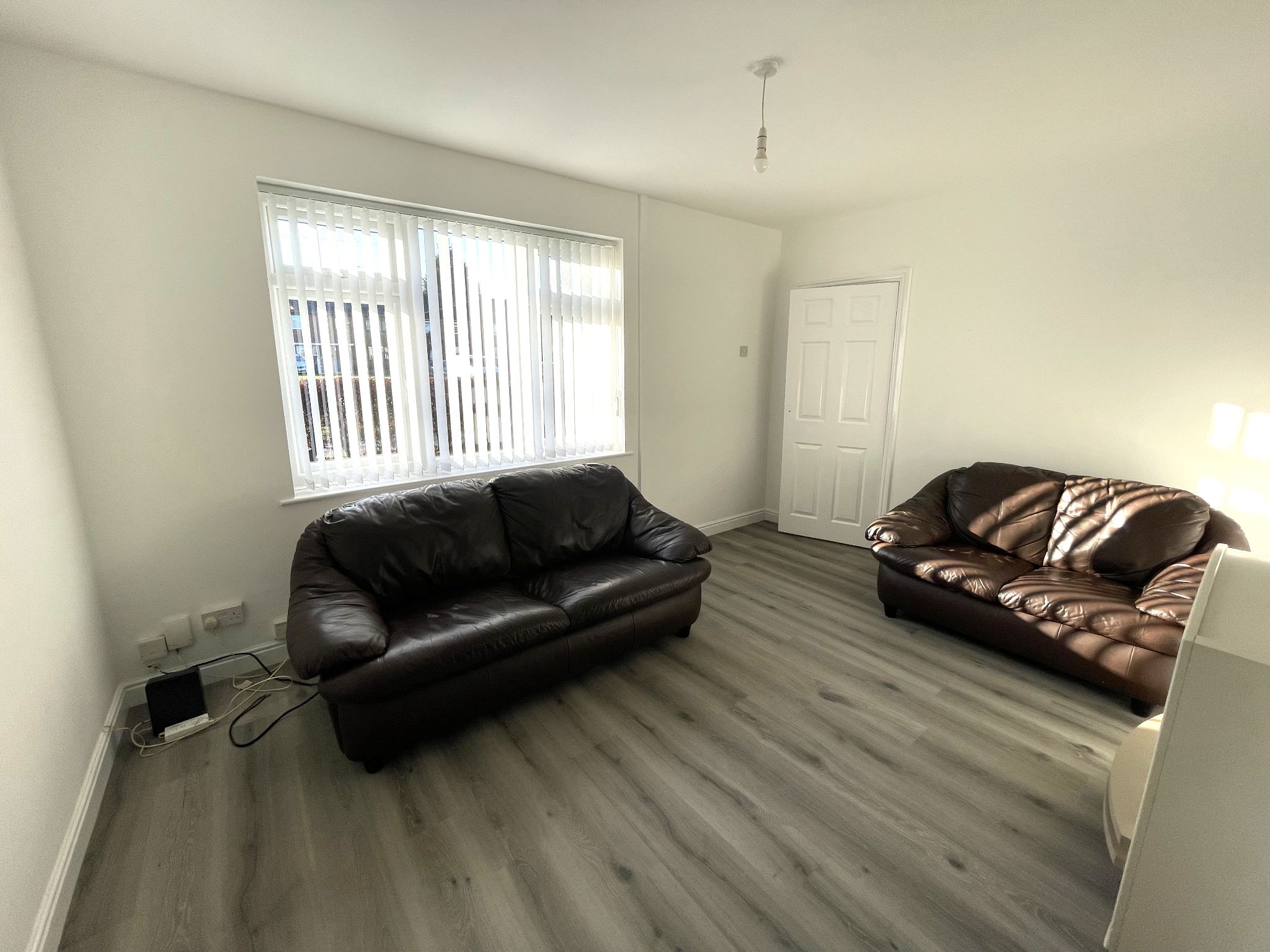 3 bedroom mid terraced house For Sale in Manchester - Property photograph.