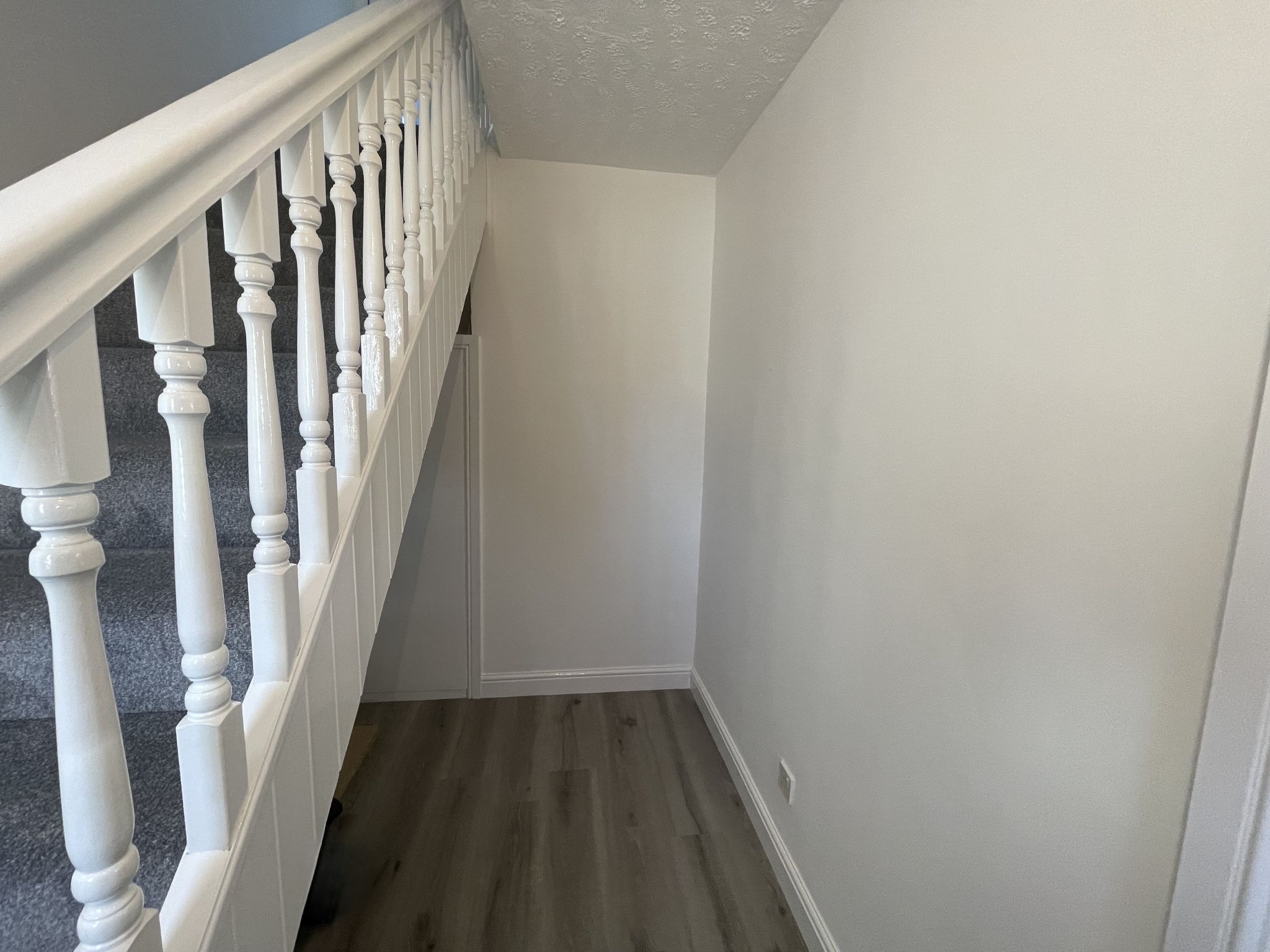 3 bedroom mid terraced house For Sale in Manchester - Photograph 8.