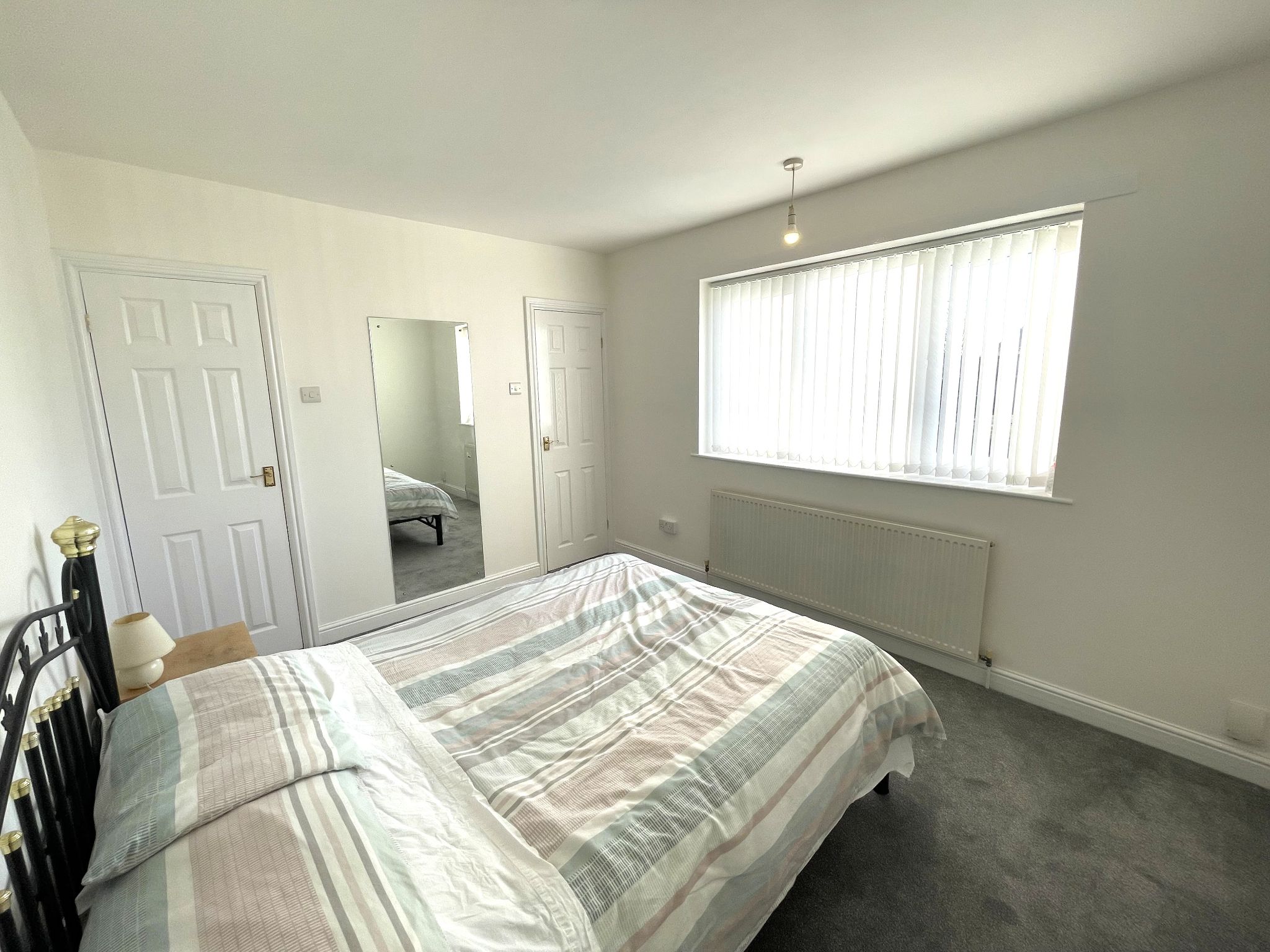3 bedroom mid terraced house For Sale in Manchester - Photograph 15.