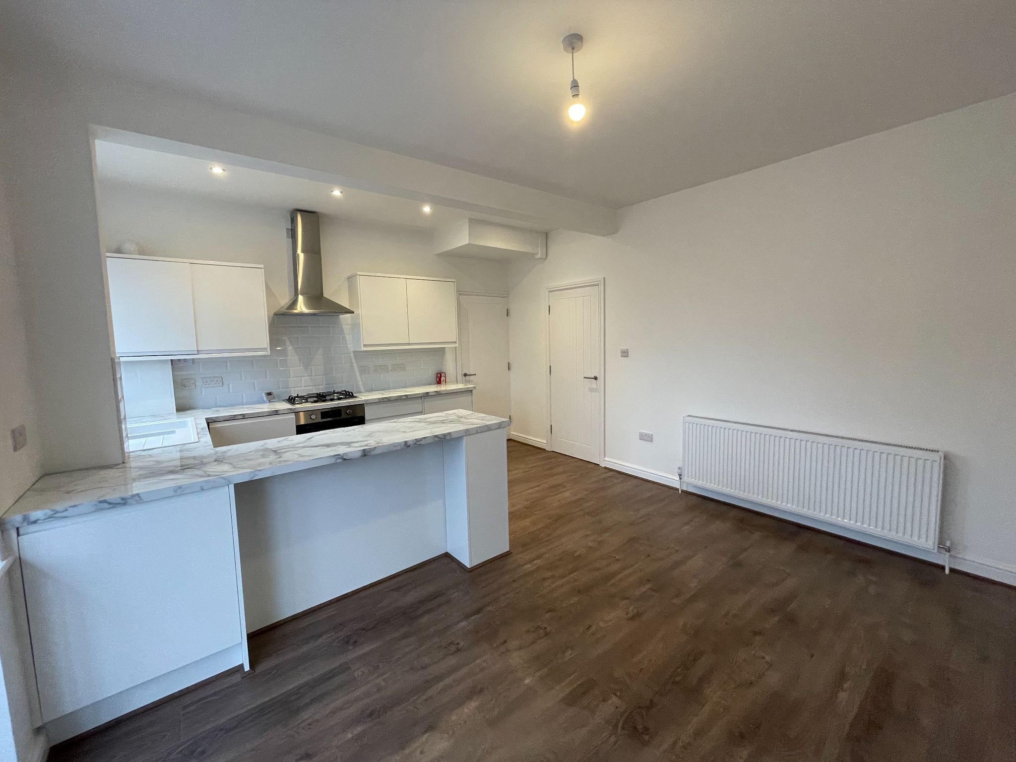 4 bedroom semi-detached house For Sale in Manchester - Photograph 22.