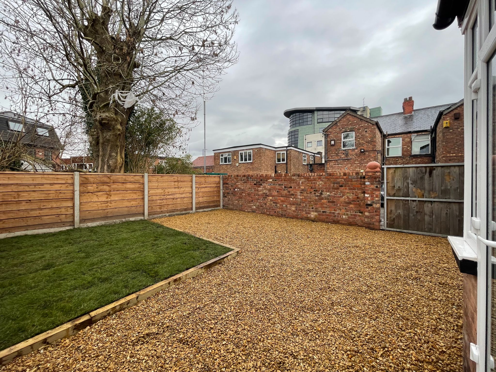 4 bedroom semi-detached house For Sale in Manchester - Photograph 29.