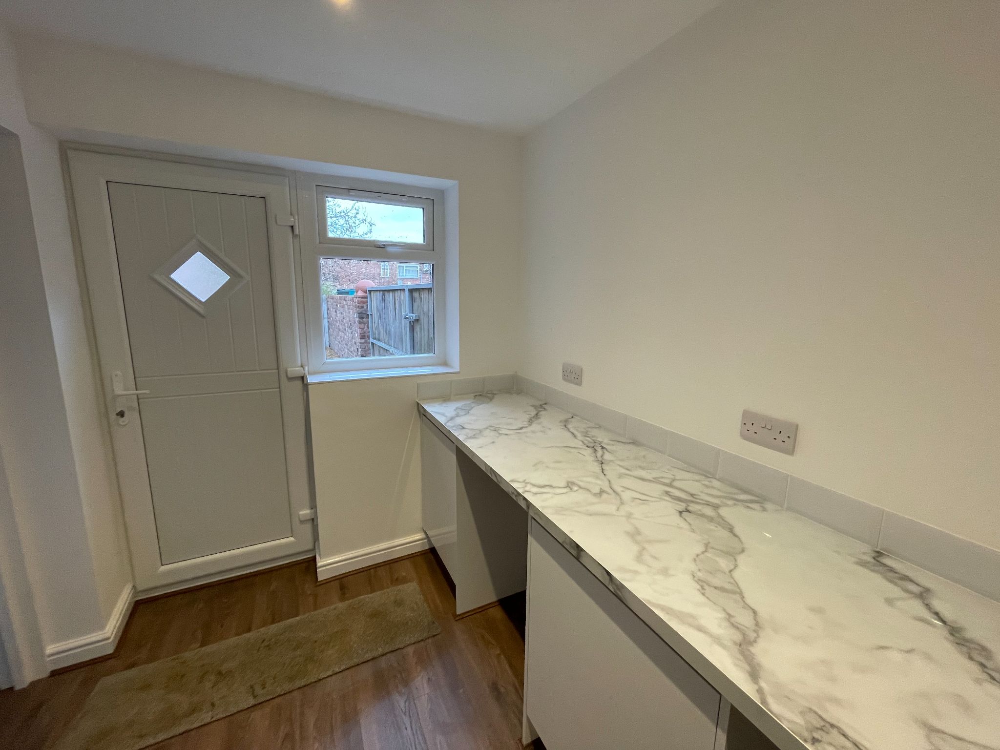 4 bedroom semi-detached house For Sale in Manchester - Photograph 26.