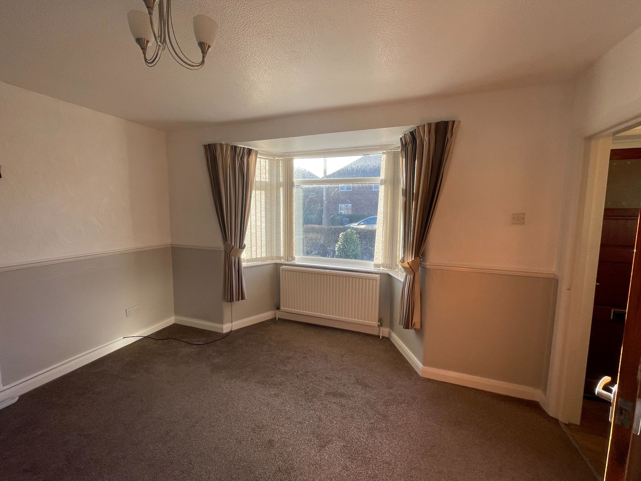 3 bedroom mid terraced house For Sale in Manchester - Property photograph.