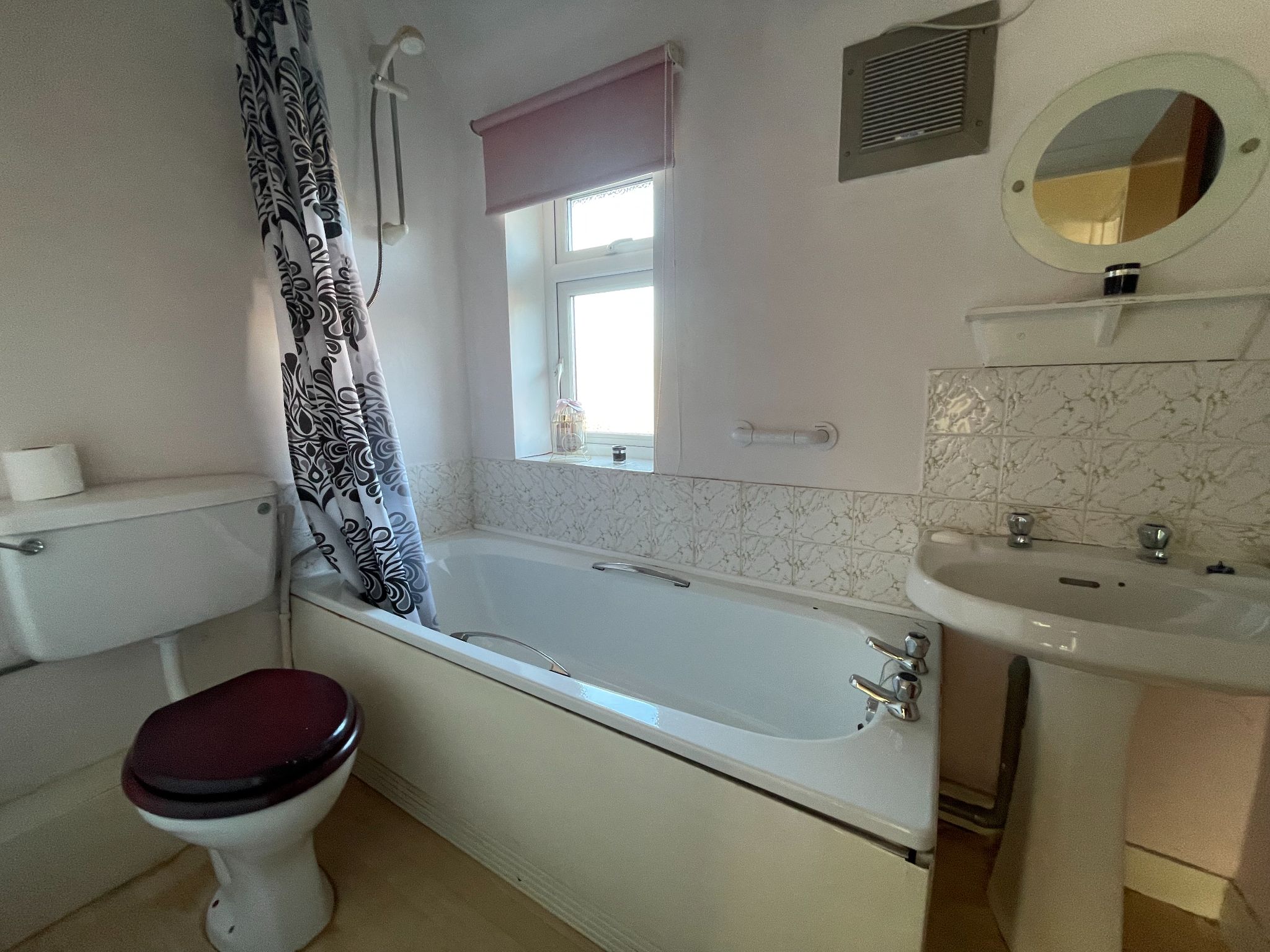 3 bedroom mid terraced house For Sale in Manchester - Photograph 11.