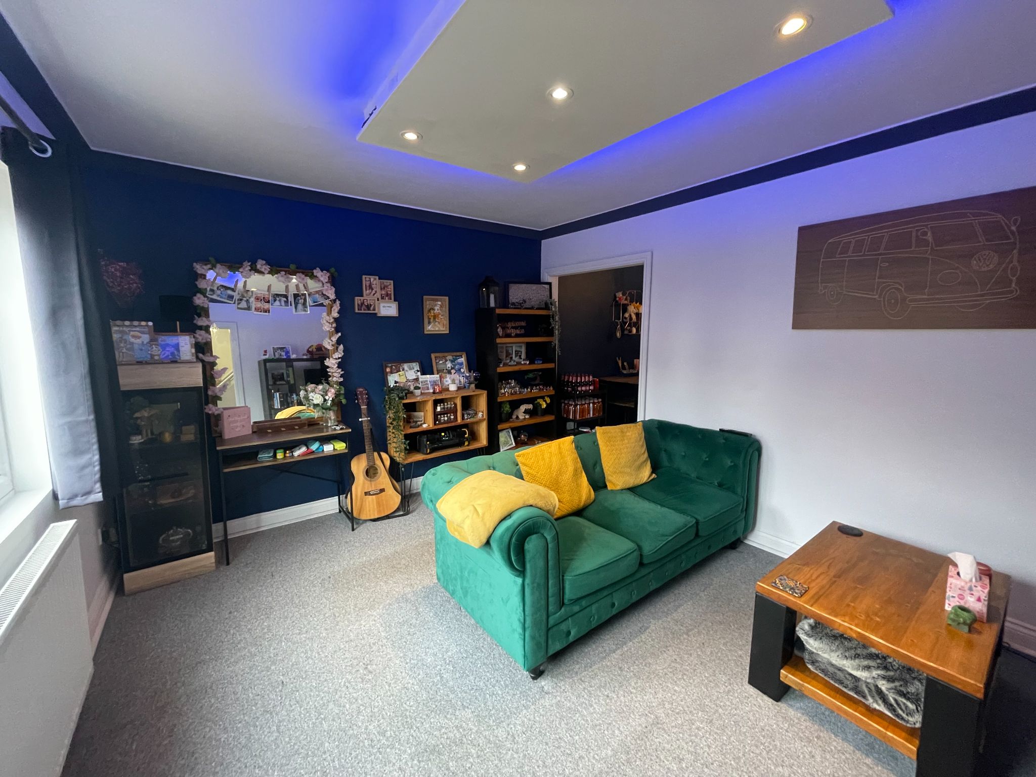 3 bedroom semi-detached house For Sale in Manchester - Property photograph.