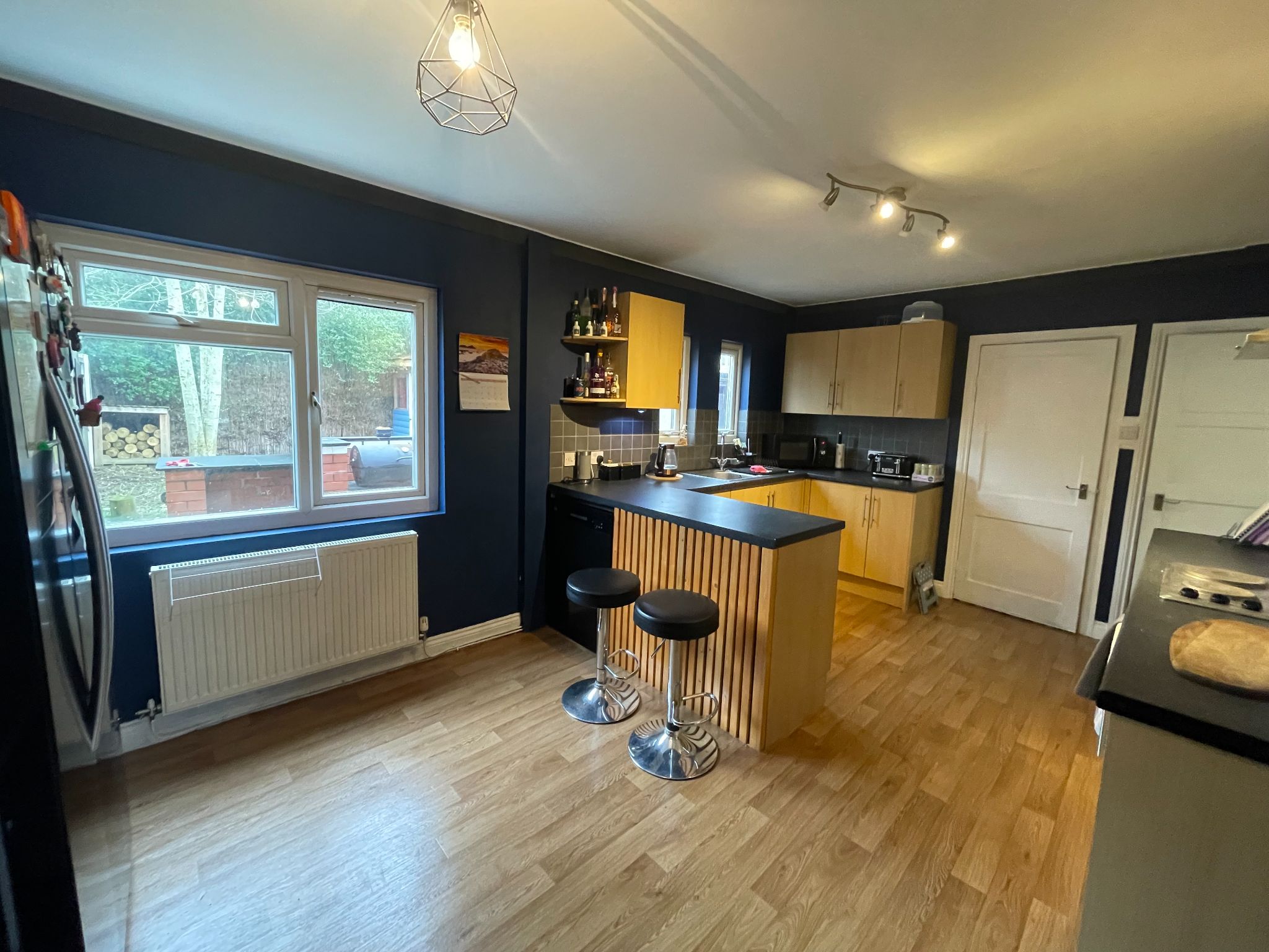 3 bedroom semi-detached house For Sale in Manchester - Photograph 5.