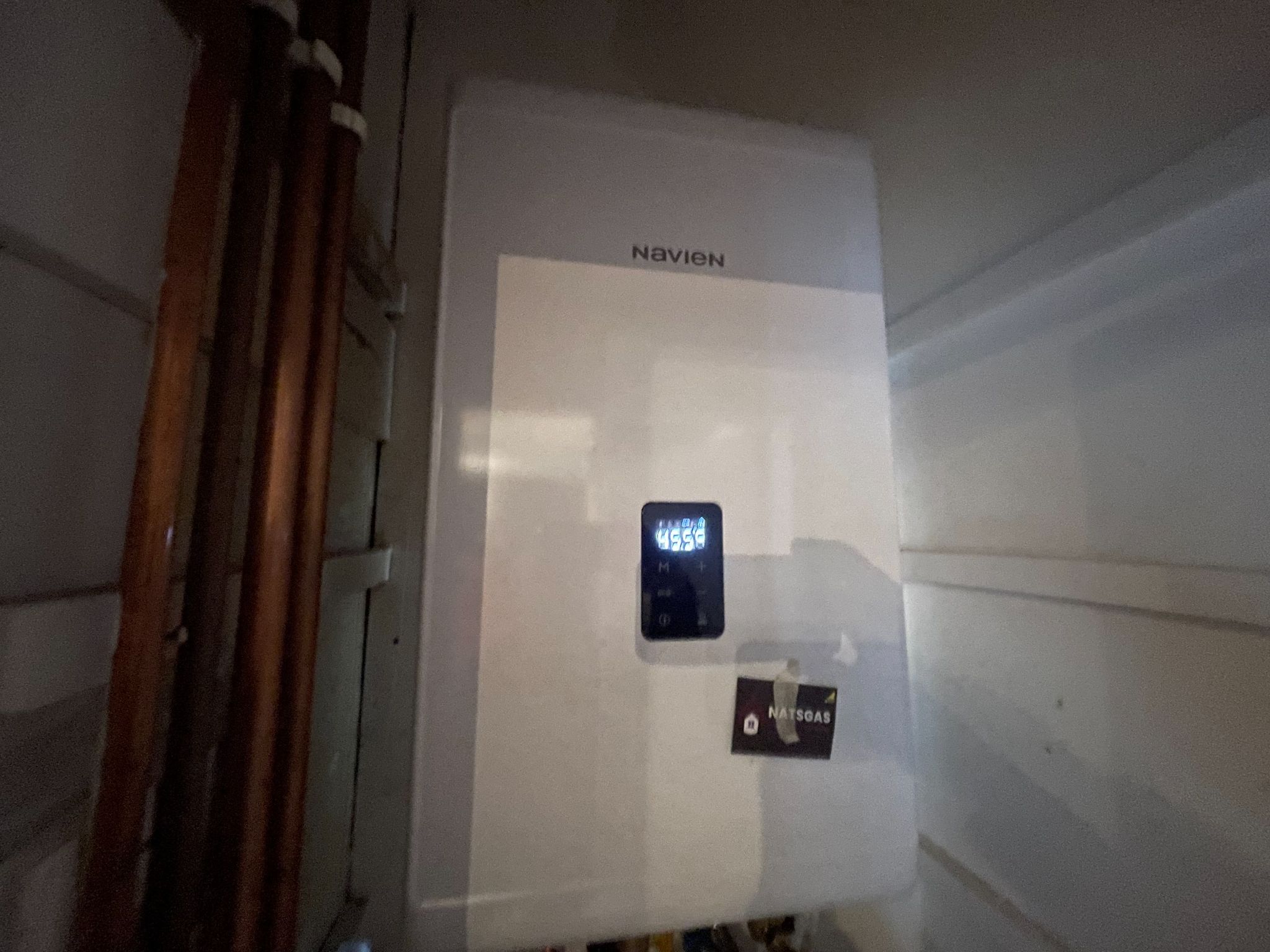 3 bedroom semi-detached house For Sale in Manchester - Photograph 18.