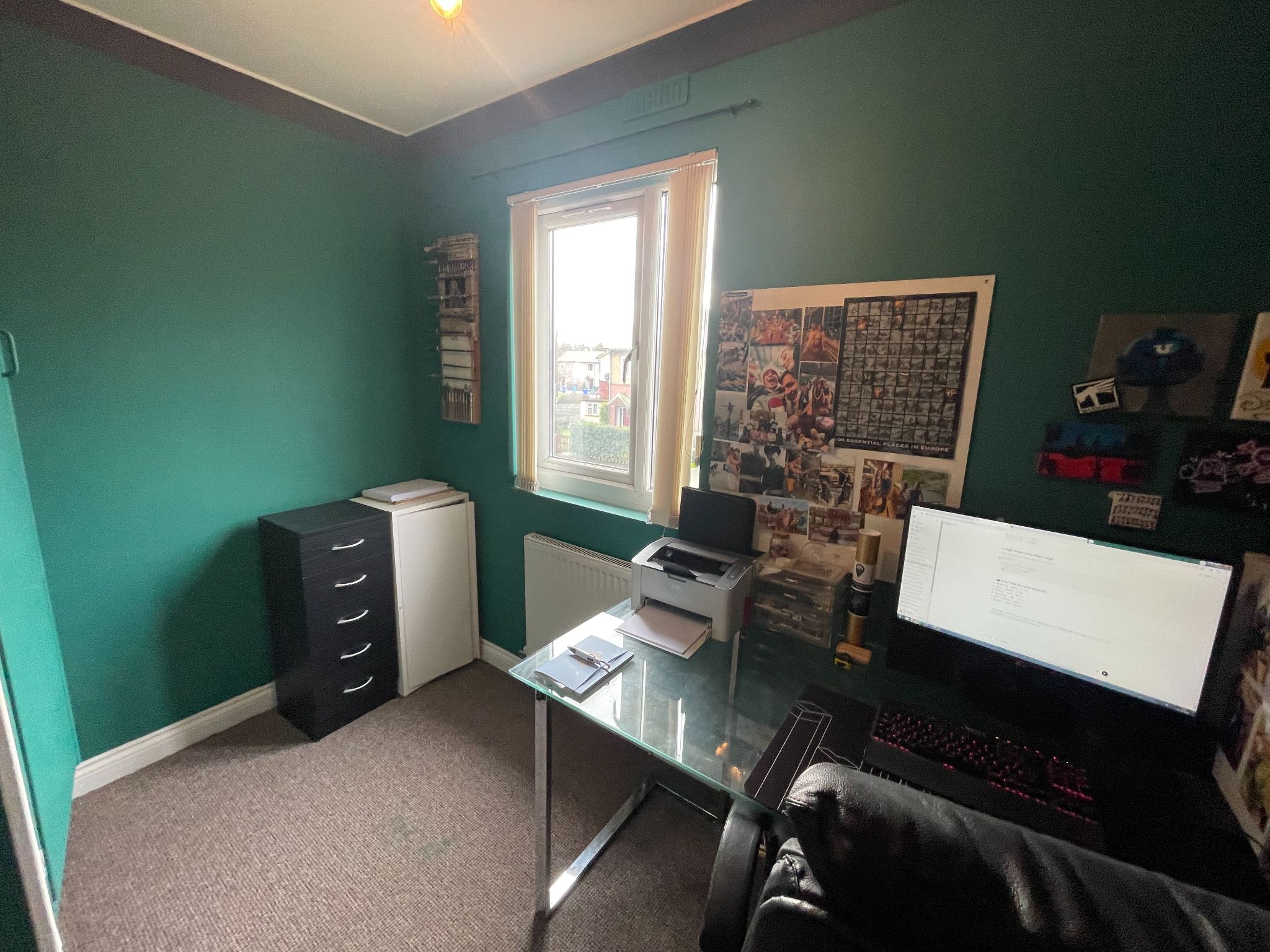 3 bedroom semi-detached house For Sale in Manchester - Photograph 13.