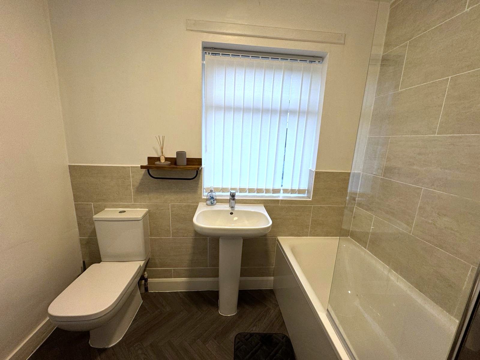 3 bedroom semi-detached house To Let in Manchester - Photograph 7.