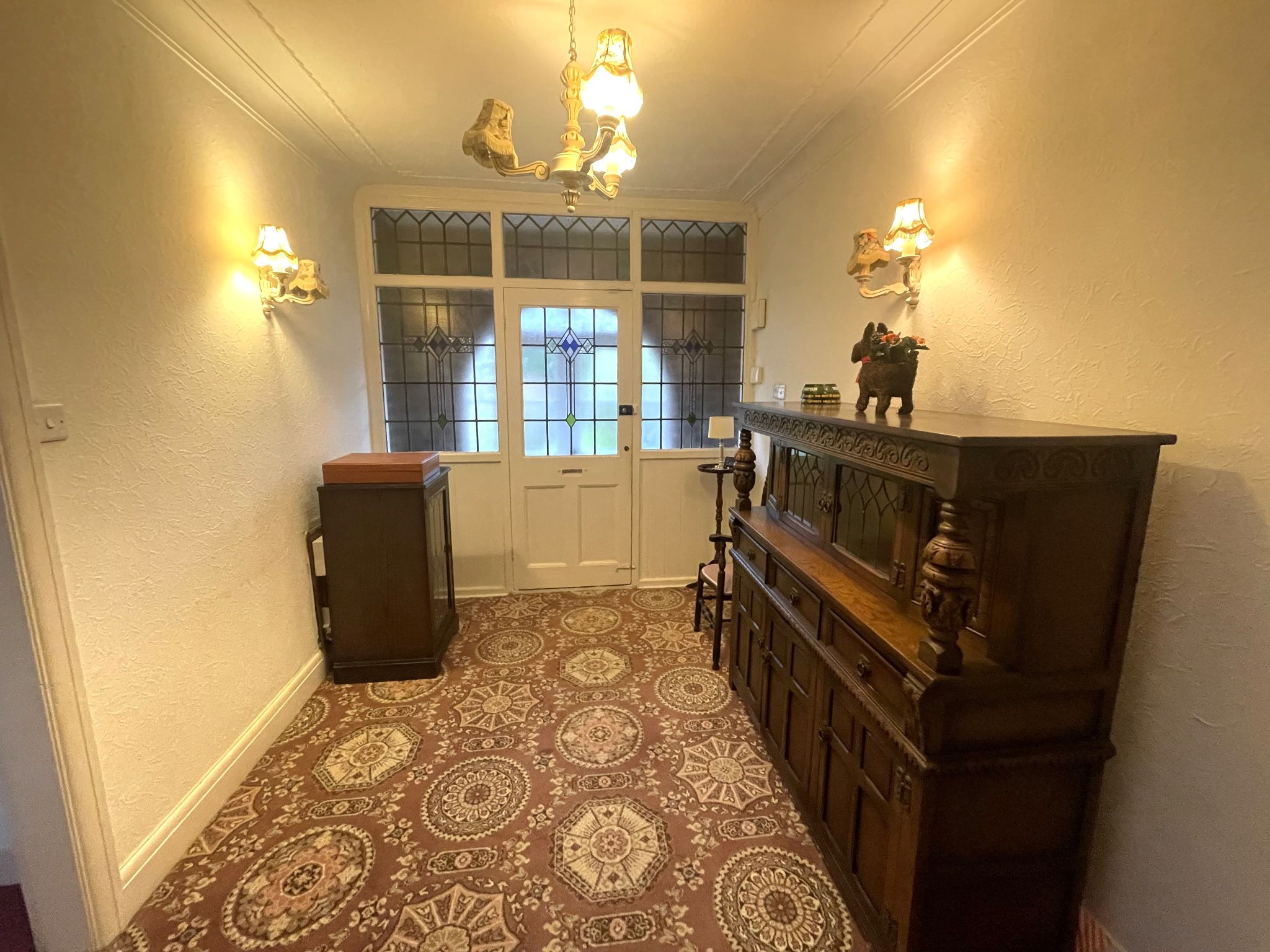 2 bedroom detached bungalow For Sale in Cheadle - Property photograph.