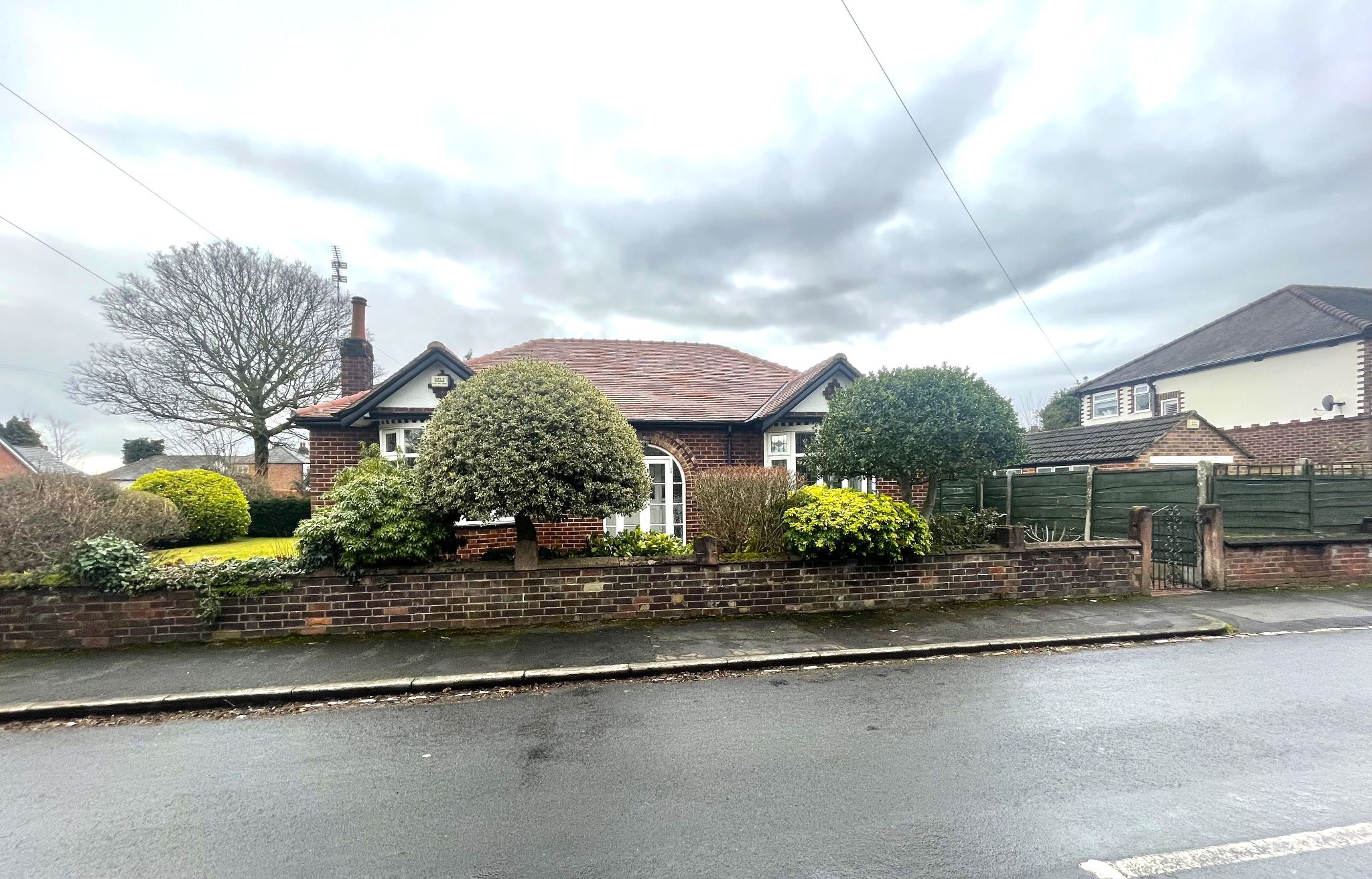 2 bedroom detached bungalow For Sale in Cheadle - Photograph 22.