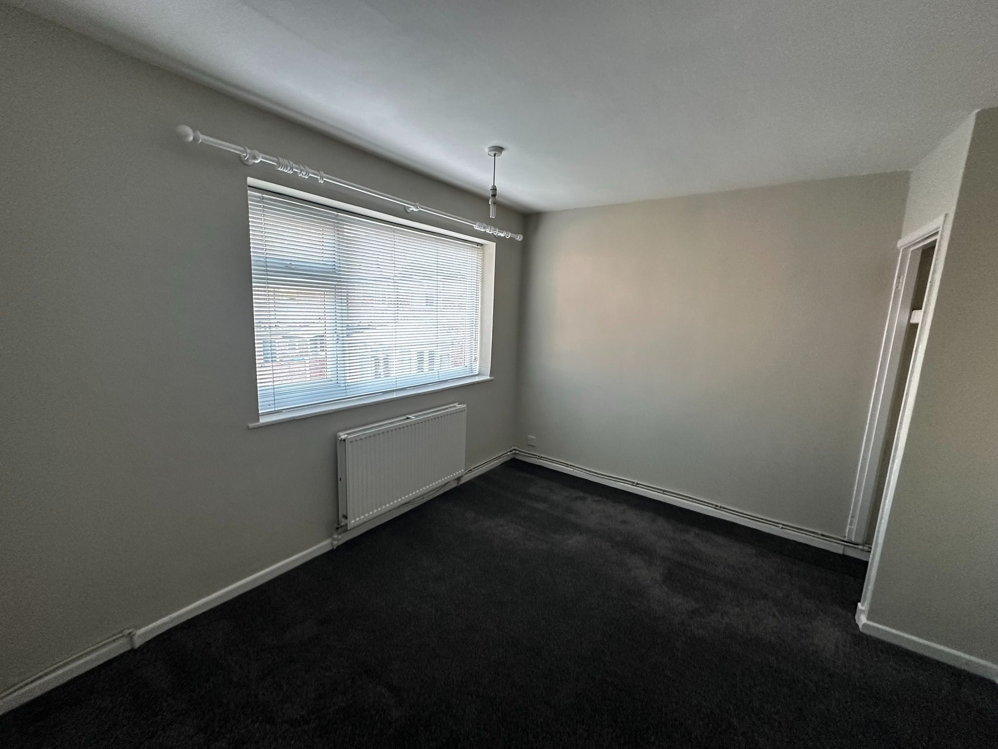 2 bedroom semi-detached house To Let in Manchester - Photograph 5.