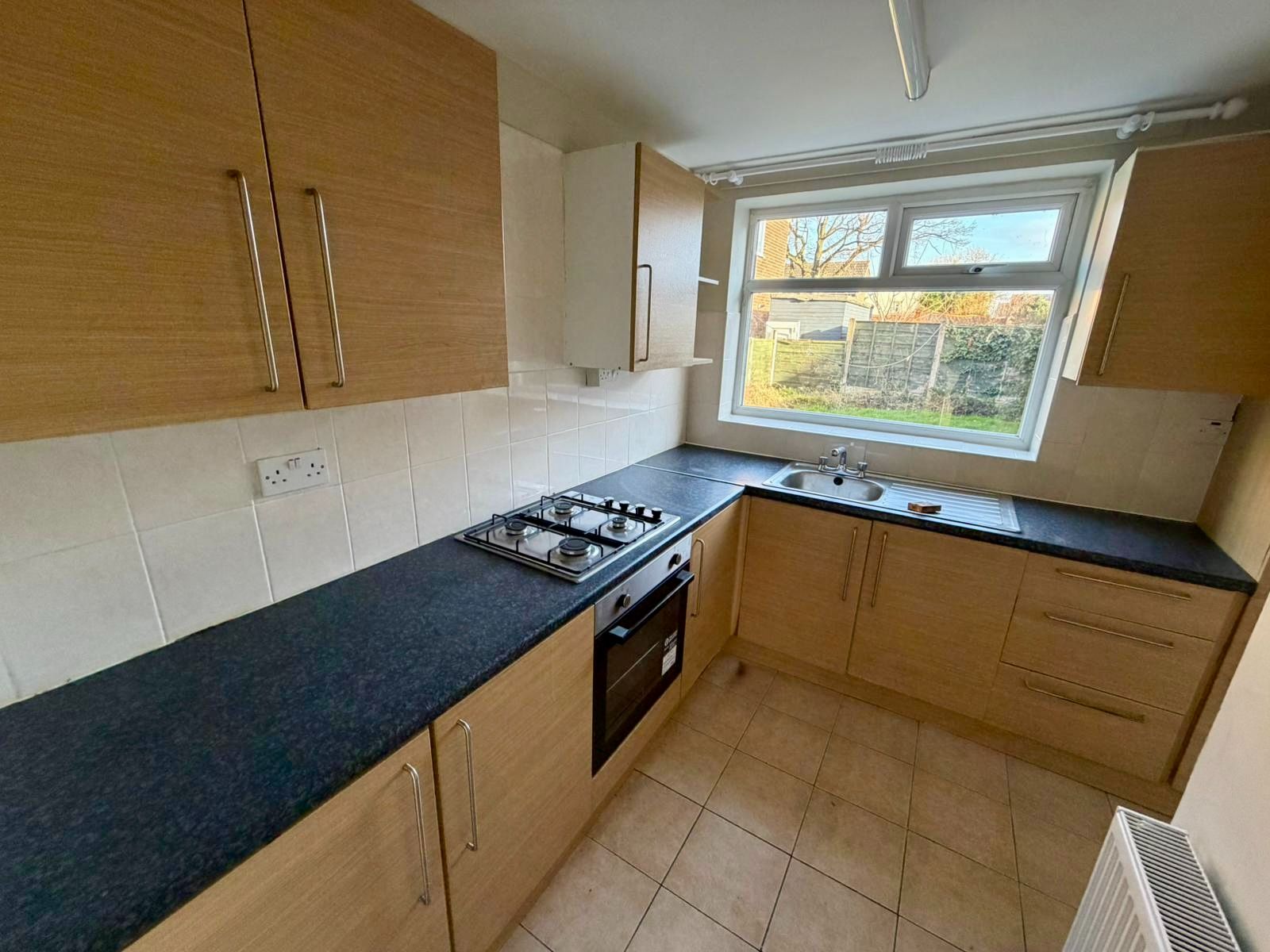 2 bedroom semi-detached house To Let in Manchester - Property photograph.