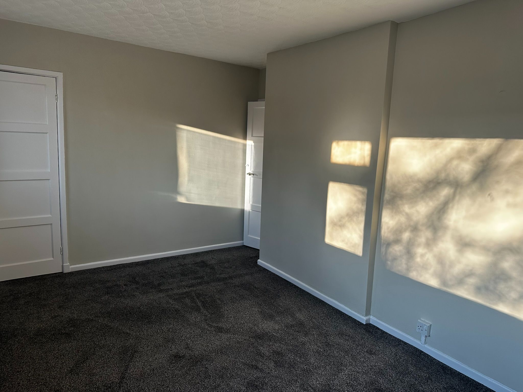 2 bedroom semi-detached house To Let in Manchester - Photograph 7.