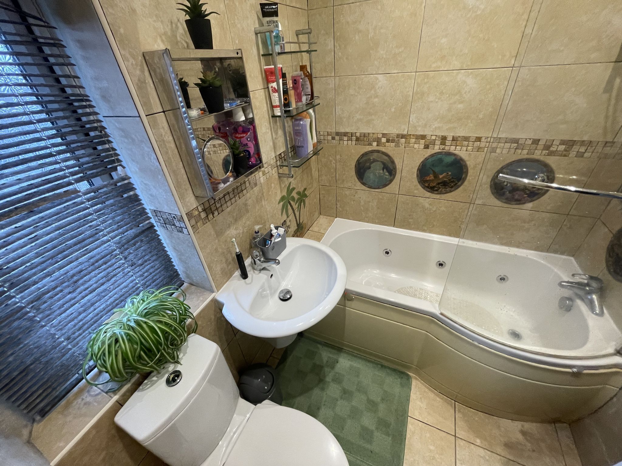 3 bedroom mid terraced house For Sale in Manchester - Photograph 13.