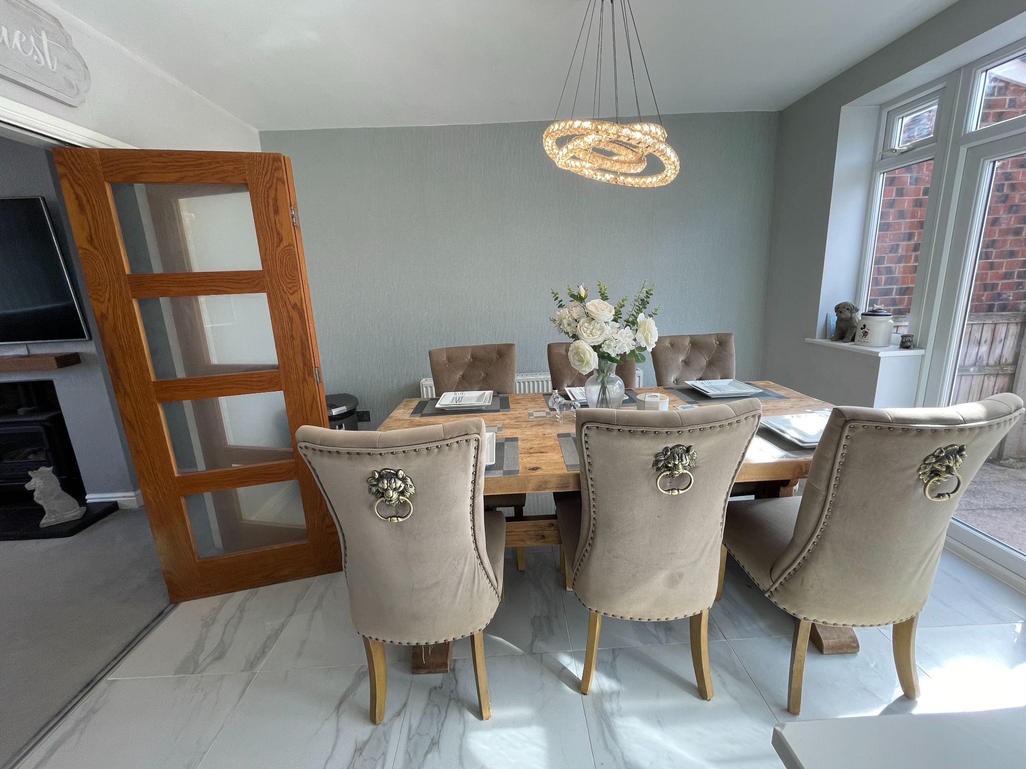 3 bedroom semi-detached house For Sale in Manchester - Photograph 8.