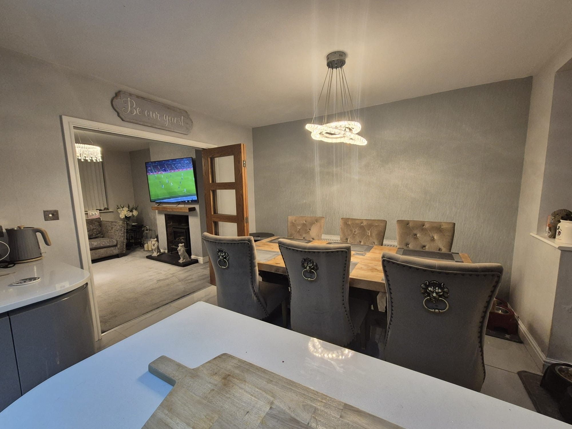 3 bedroom semi-detached house For Sale in Manchester - Photograph 7.