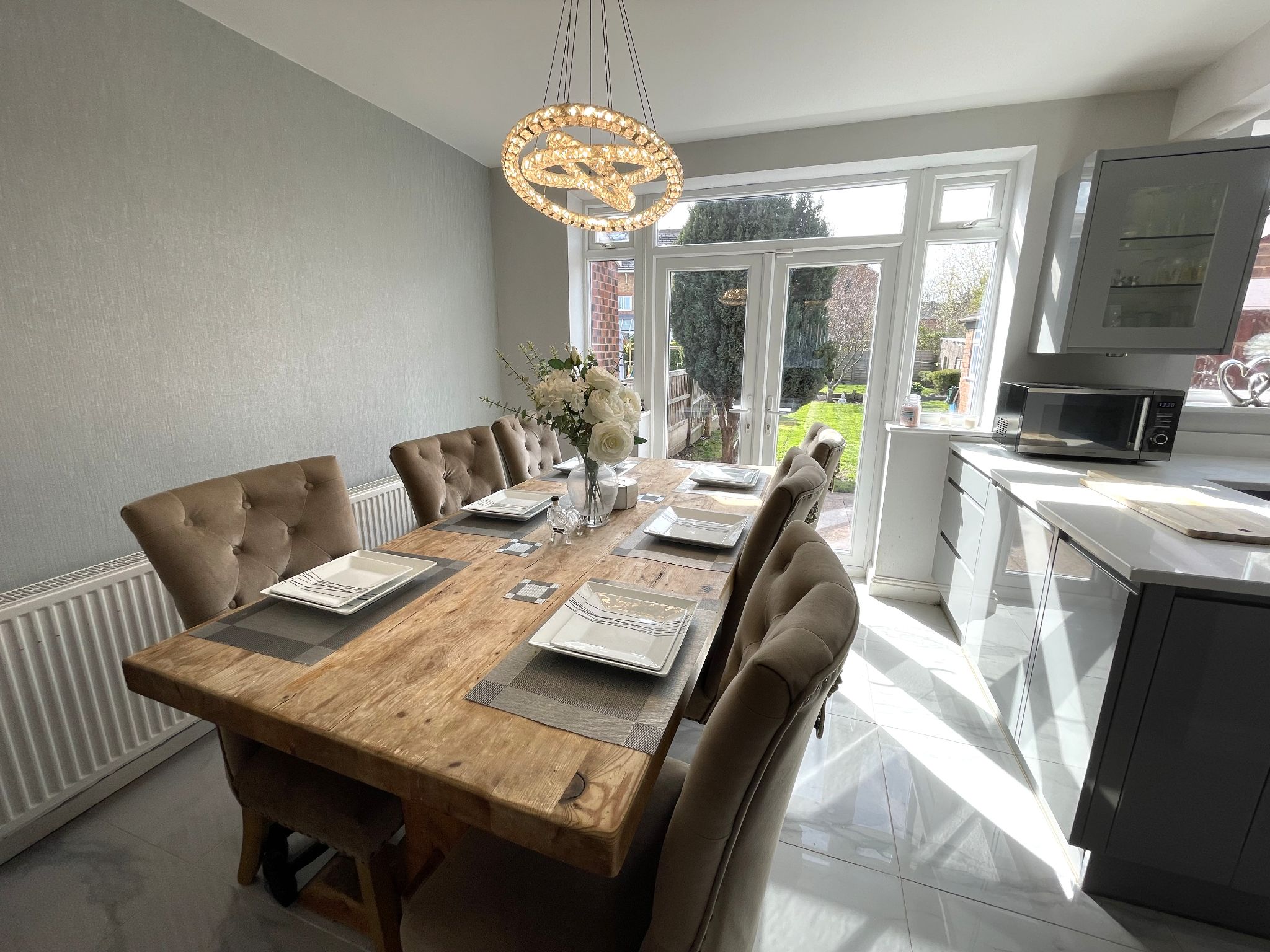 3 bedroom semi-detached house For Sale in Manchester - Photograph 7.