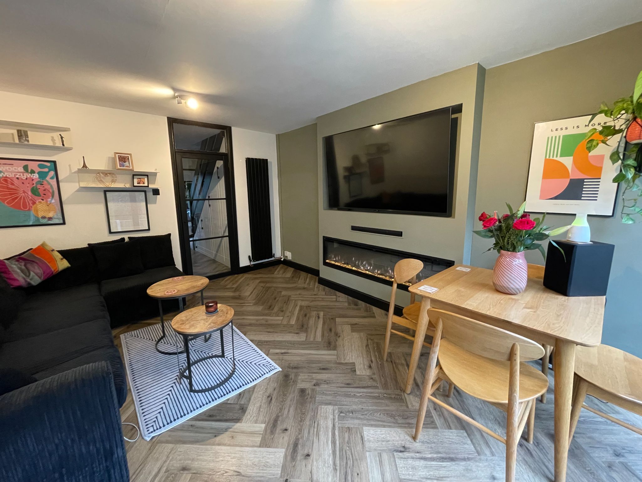 2 bedroom end terraced house For Sale in Manchester - Photograph 11.