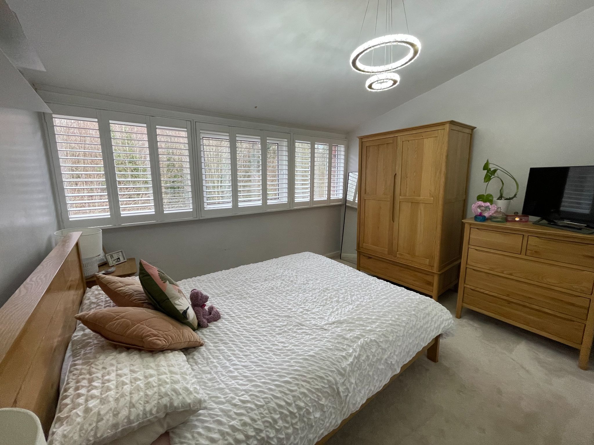 2 bedroom end terraced house For Sale in Manchester - Photograph 5.