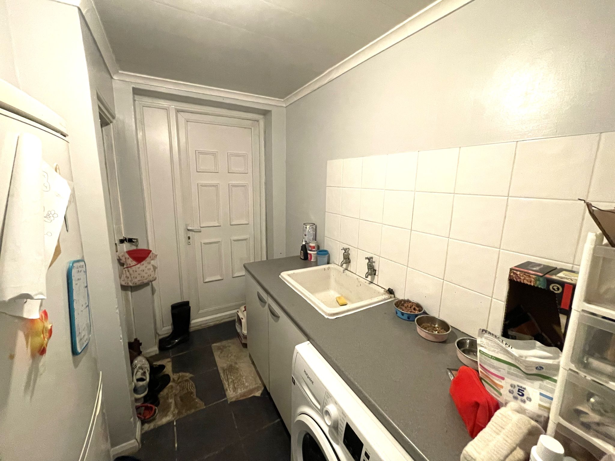 2 bedroom mid terraced house For Sale in Manchester - Photograph 6.