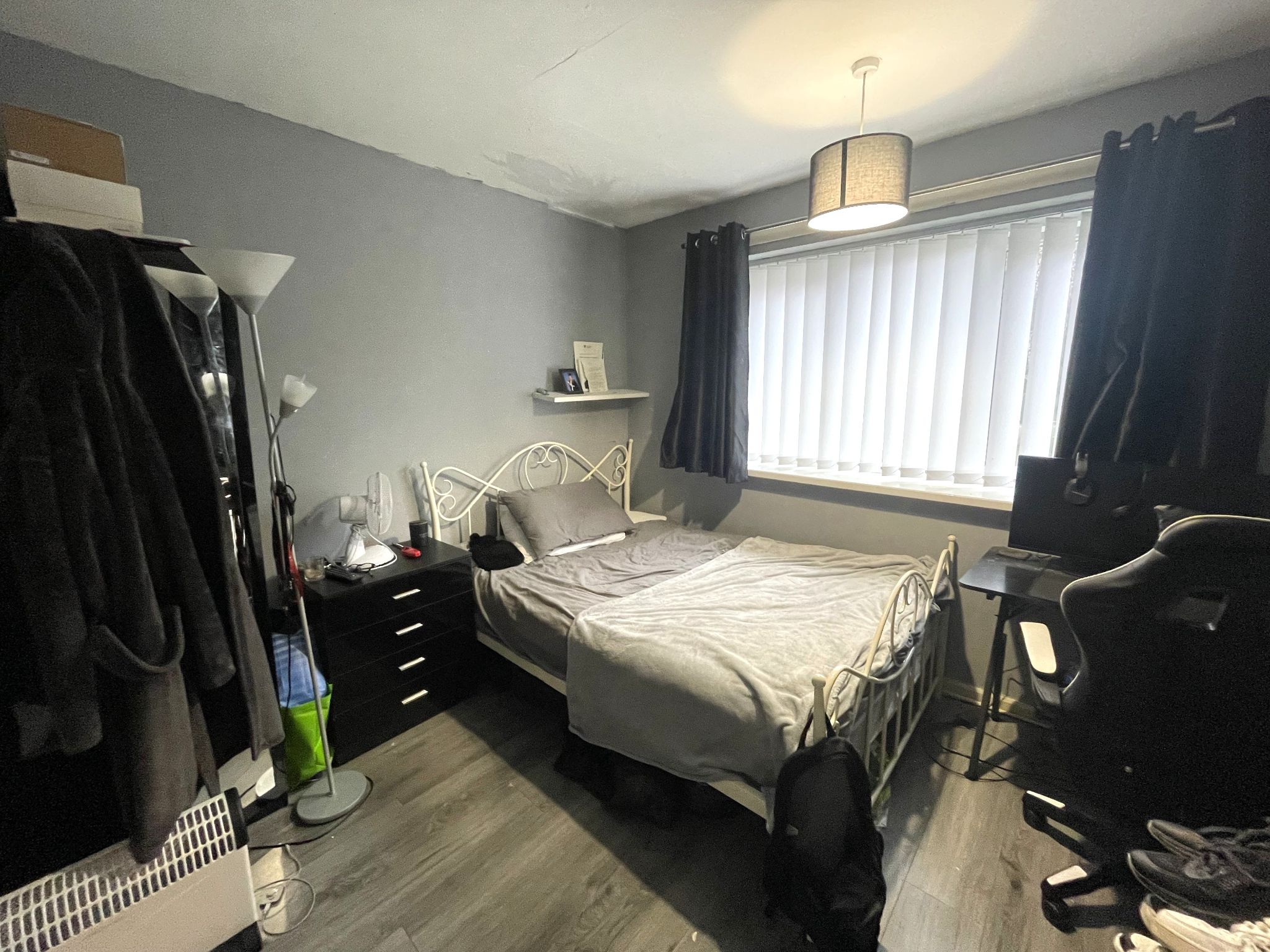 2 bedroom mid terraced house For Sale in Manchester - Photograph 10.